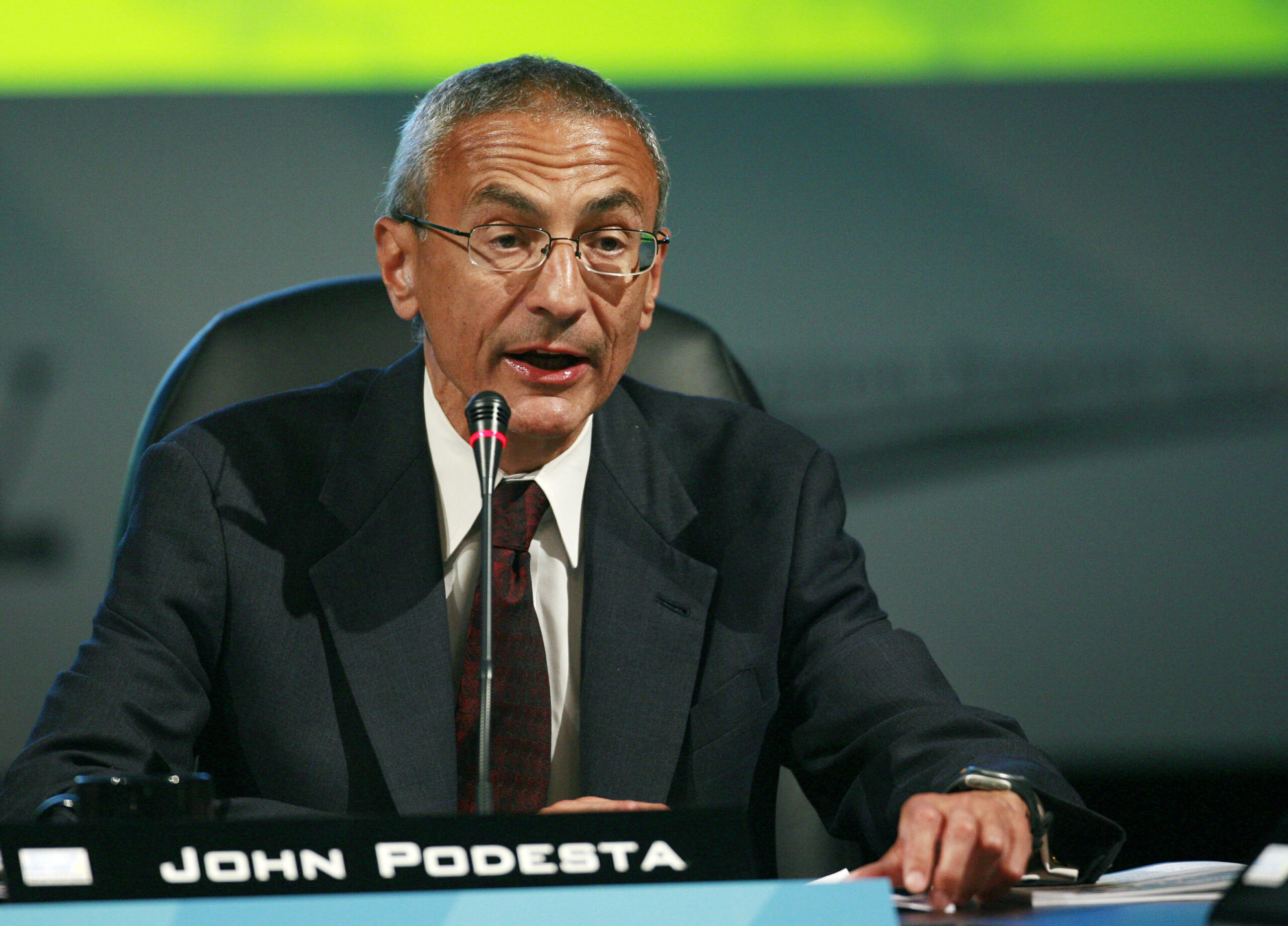 Obama to get help from former top Clinton aide