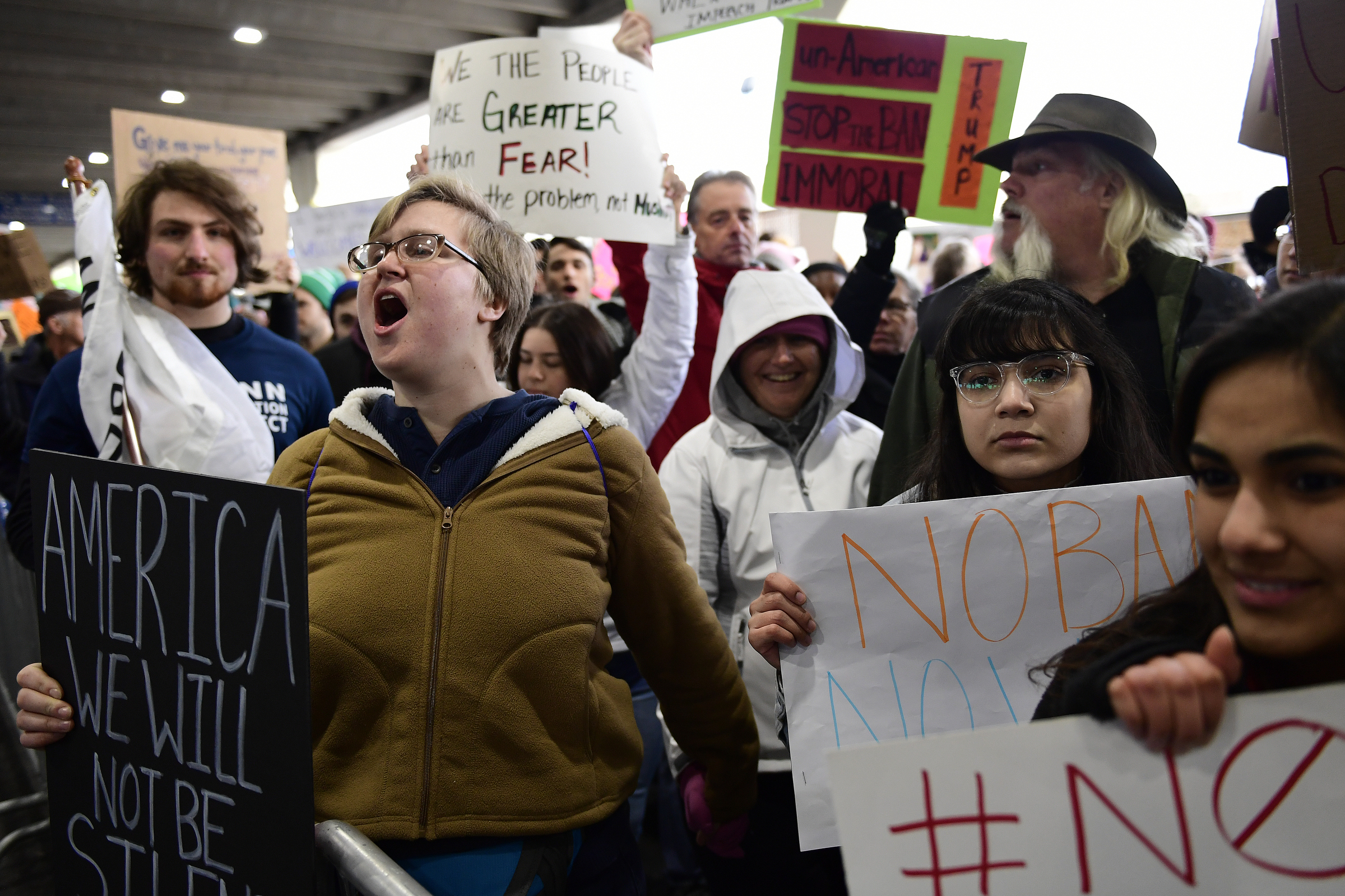 Anti-Trump judge gave free legal help to refugees