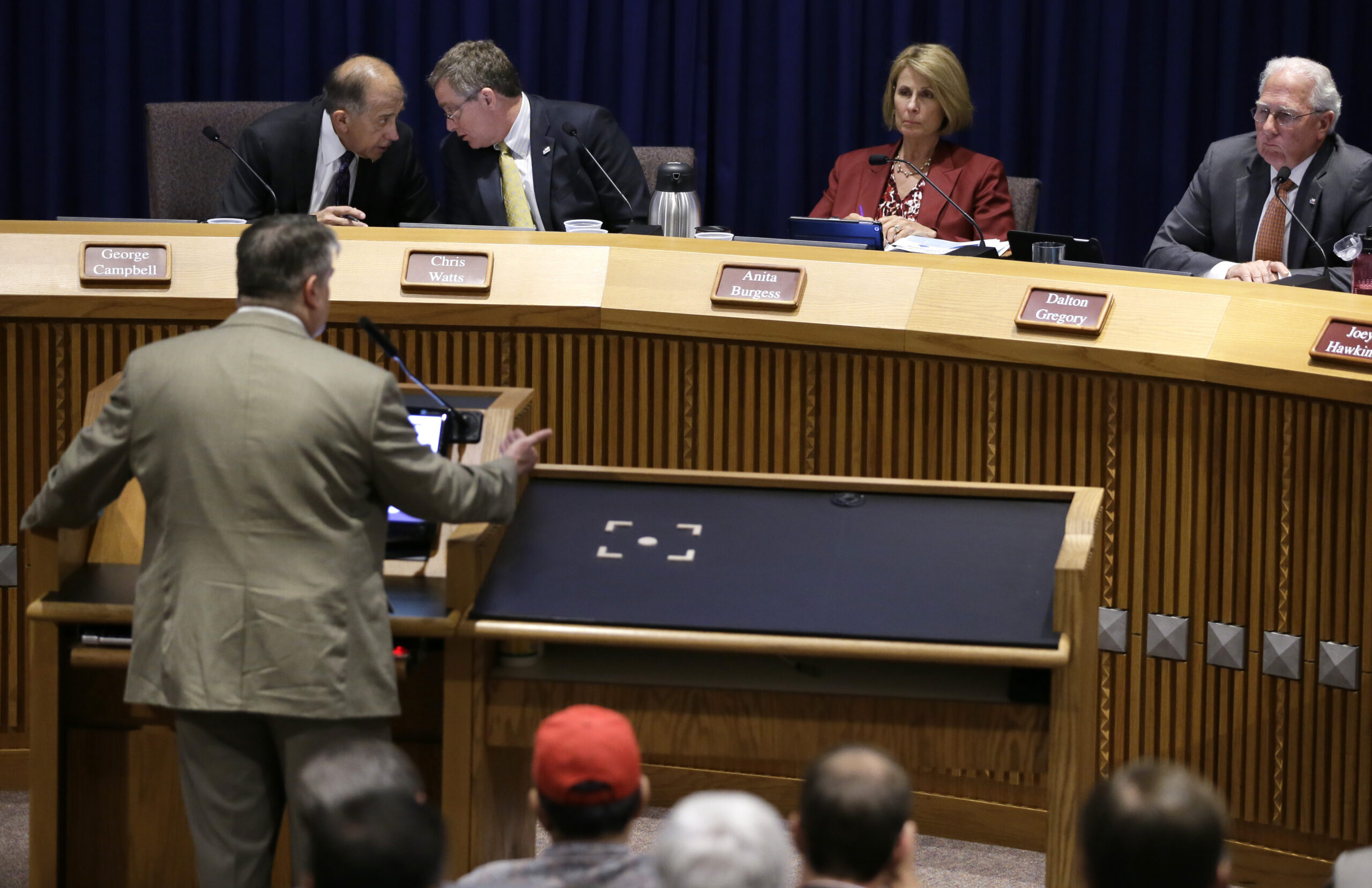 North Texas city rejects partial fracking ban