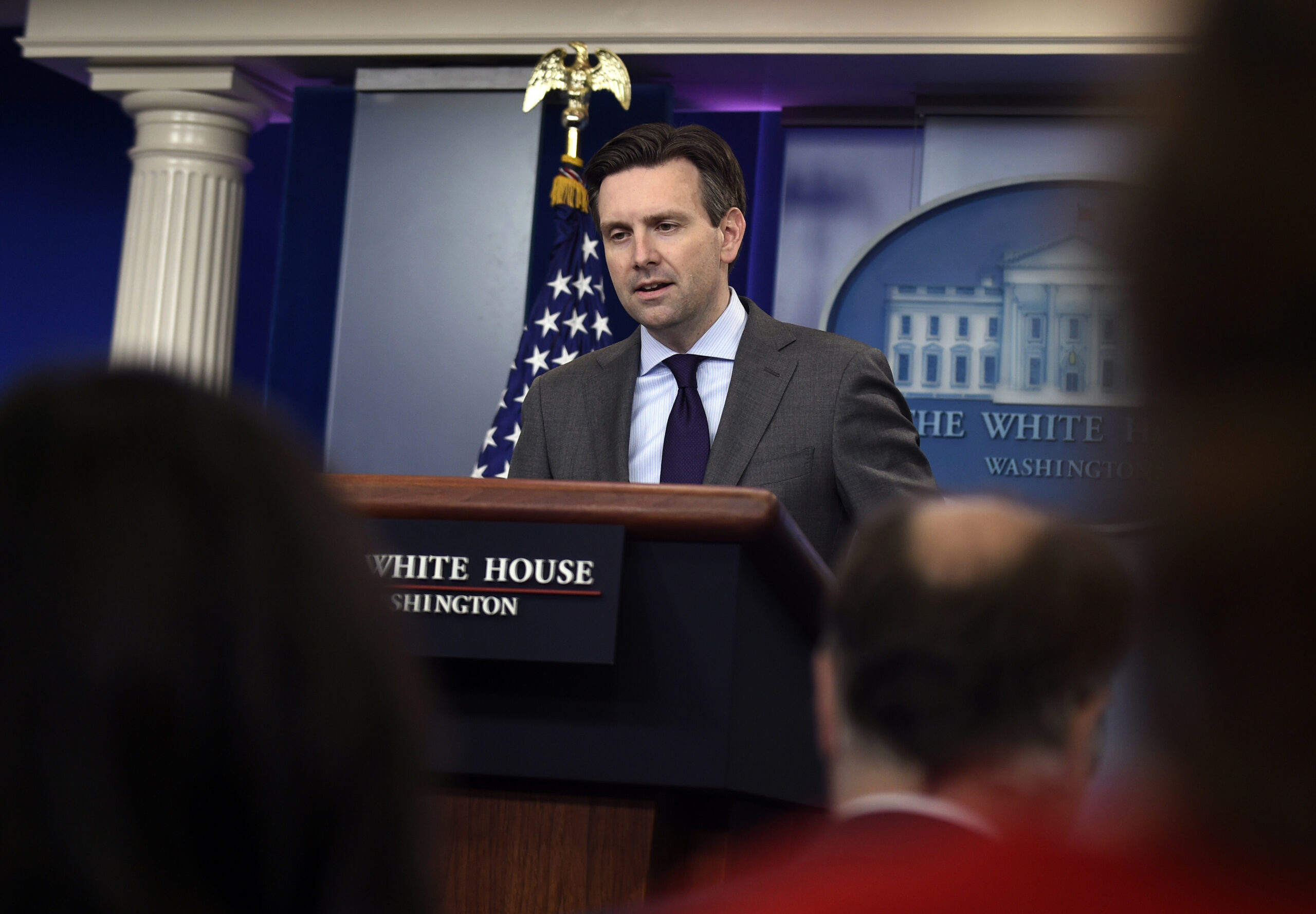 Earnest: GOP throwing ‘sand in the gears’ on Zika deal