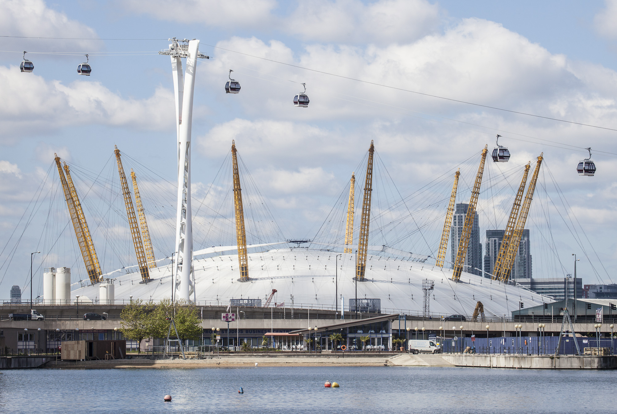 Urban cable car takes flight over London’s Thames