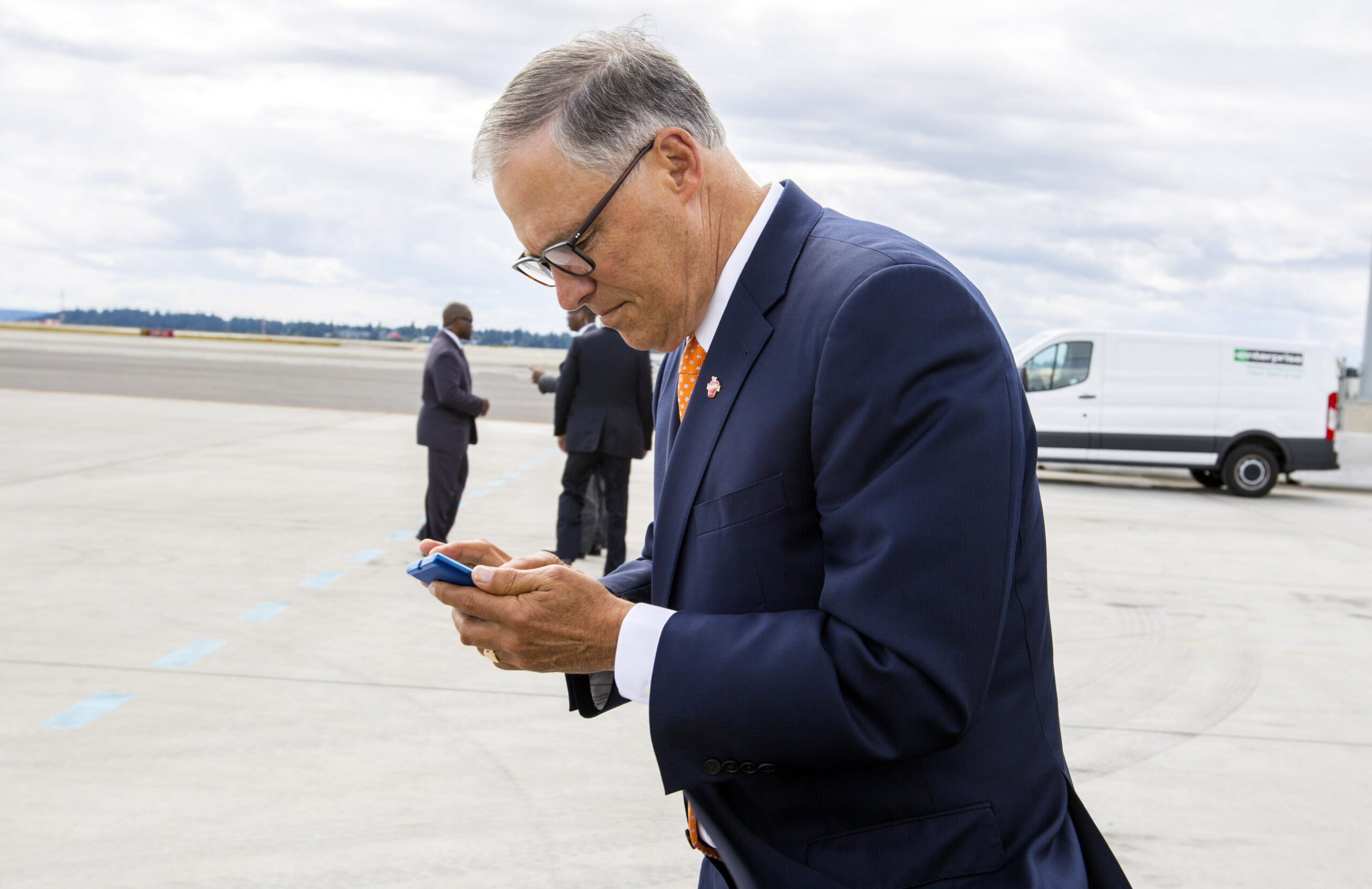 ‘Liars’: Anti-fracking protesters target Dem governors