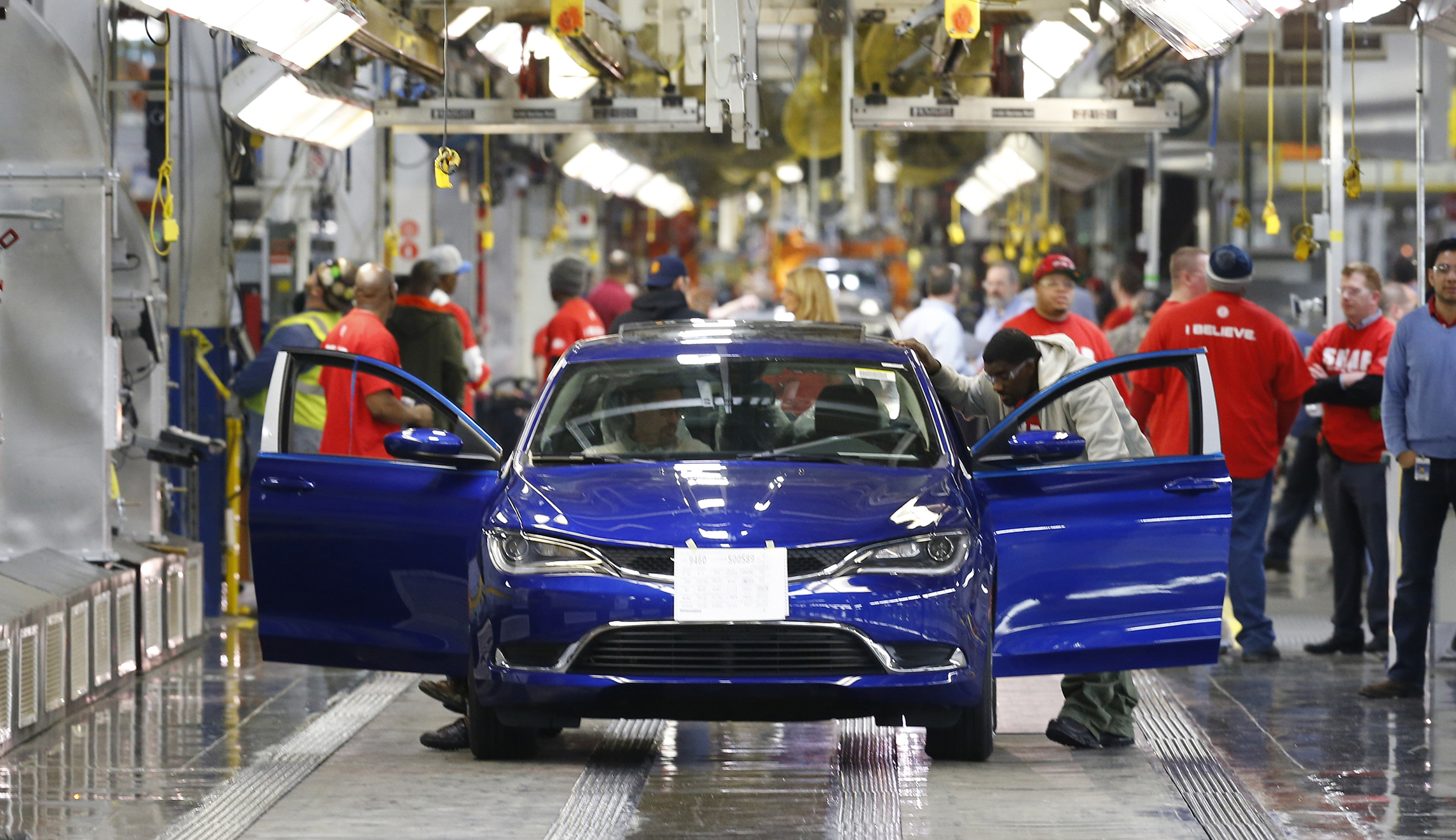 US automakers break with business on key NAFTA issue