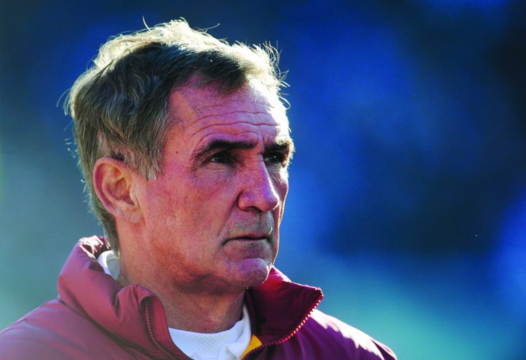 Patrick McDermott/Getty Images
Redskins coach Mike Shanahan took a stand with Albert Haynesworth in 2010 by making the highly paid defensive tackle do conditioning tests over and over.