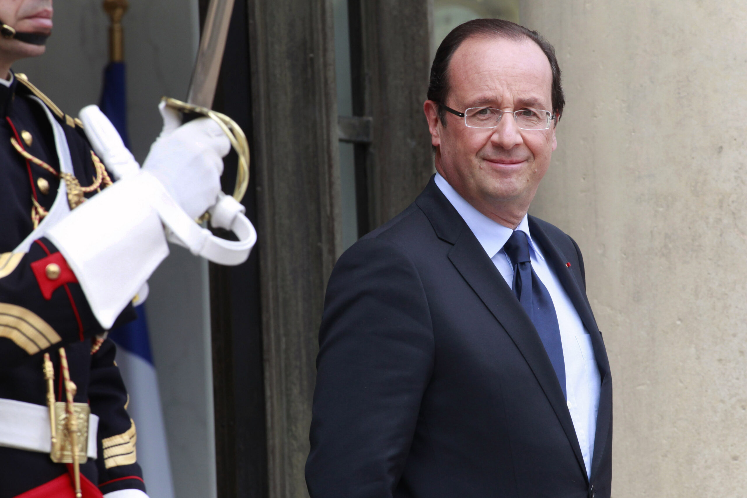 French Socialists eye unity after election result