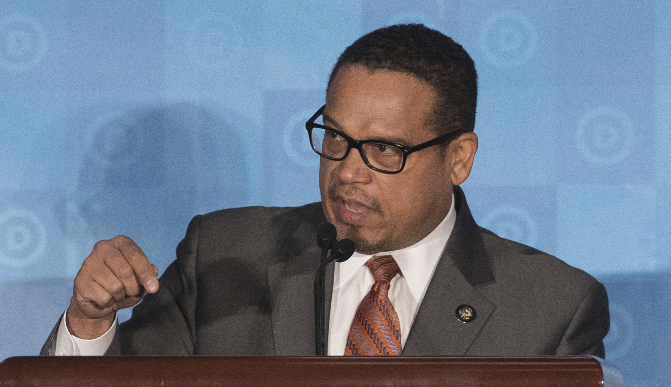 Keith Ellison won’t challenge Al Franken’s replacement Tina Smith for Senate seat in Minnesota’s 2018 special election