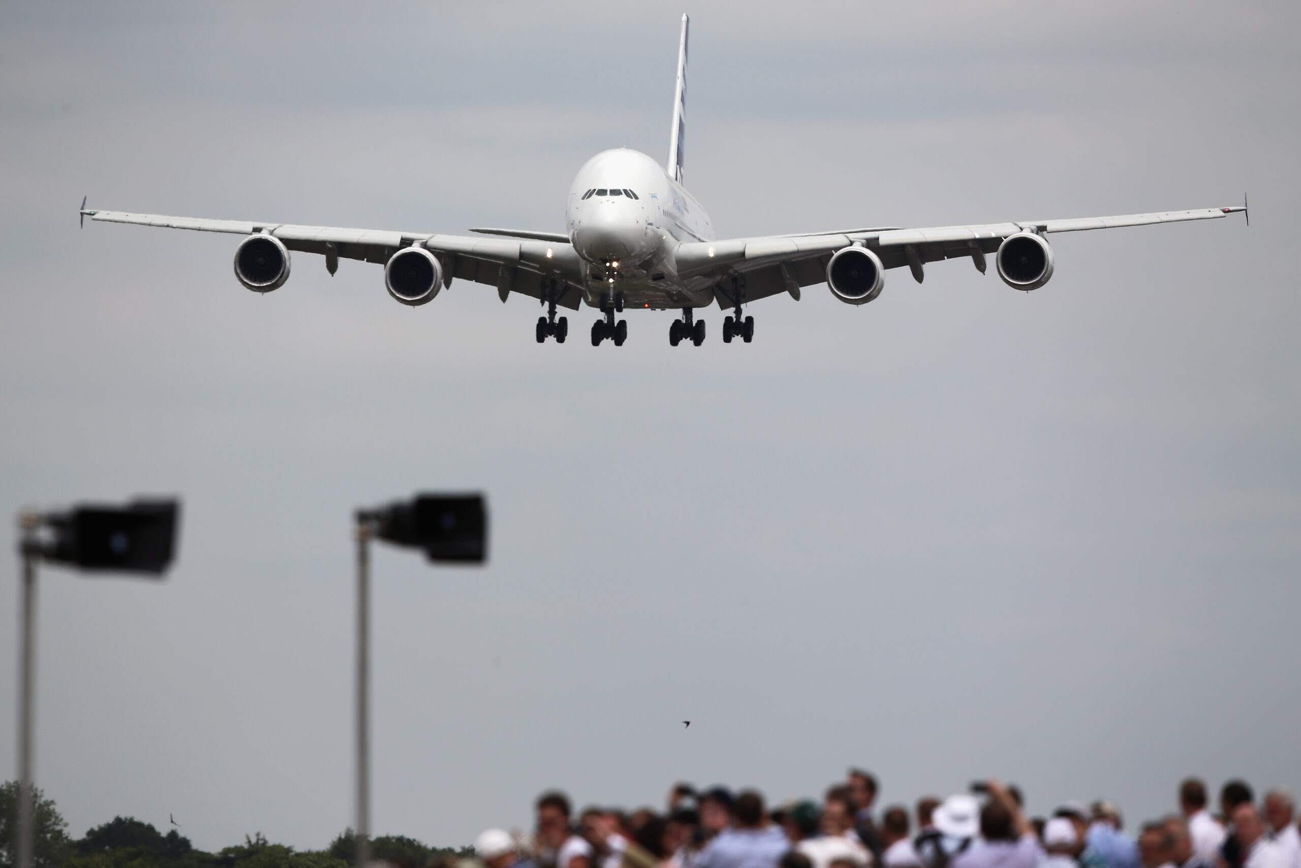 EPA poised to target airlines with carbon rules