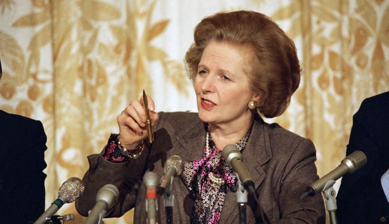 British Prime Minister Margaret Thatcher talks to reporters during a news conference at the British Embassy in Washington, Nov. 15, 1986.