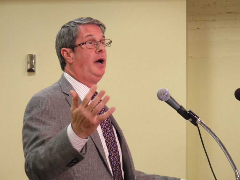 Republican U.S. Sen. David Vitter on Monday left open the possibility of expanding Louisiana's Medicaid program to cover more of the working poor. (AP Photo/Melinda Deslatte)