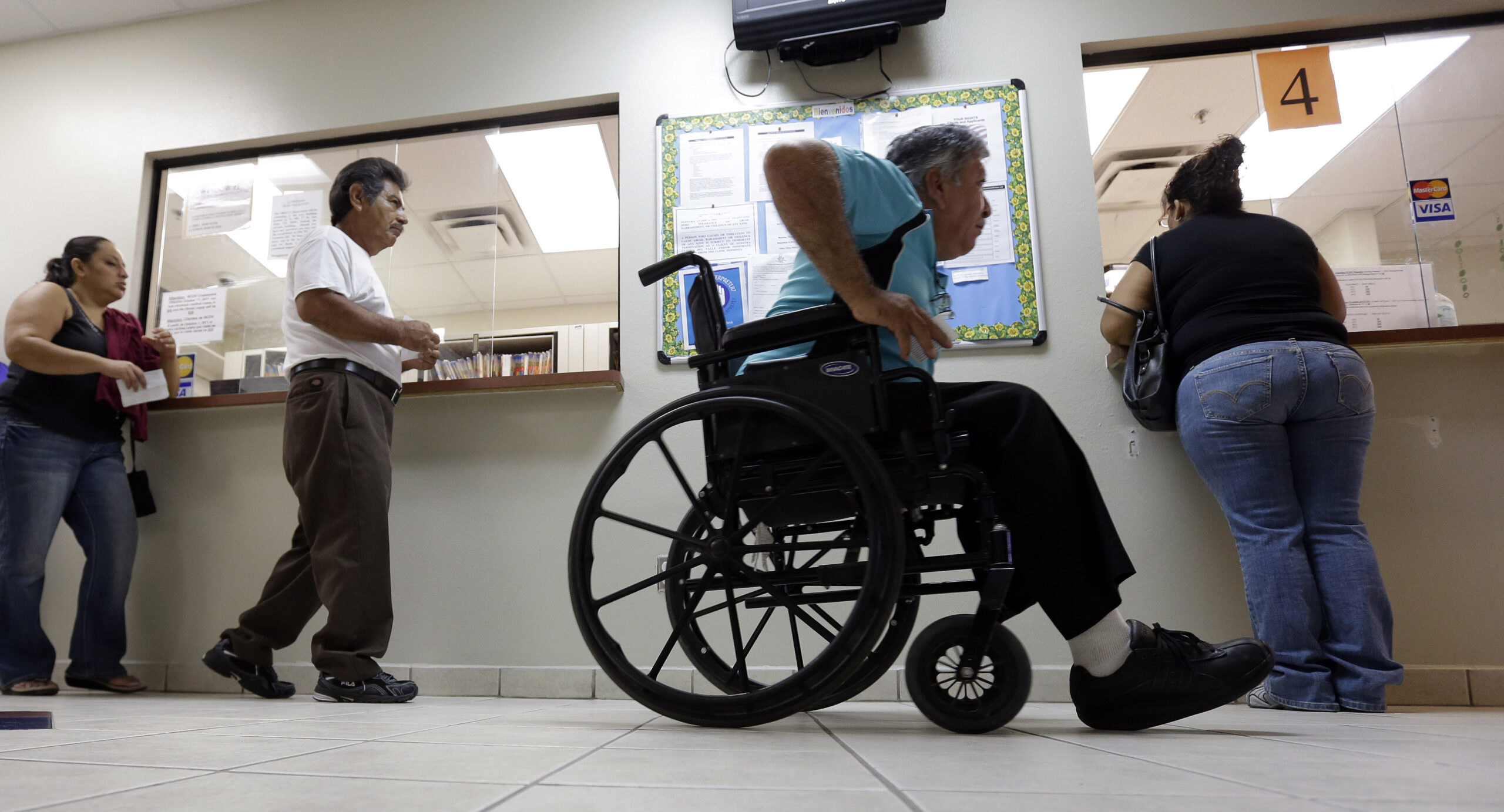 GOP report: Illegal immigrants awarded Obamacare subsidies