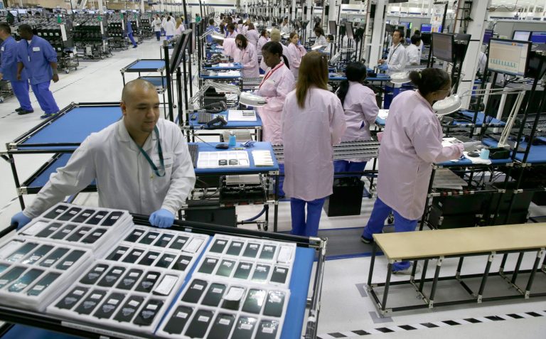 Motorola to close Texas smartphone factory