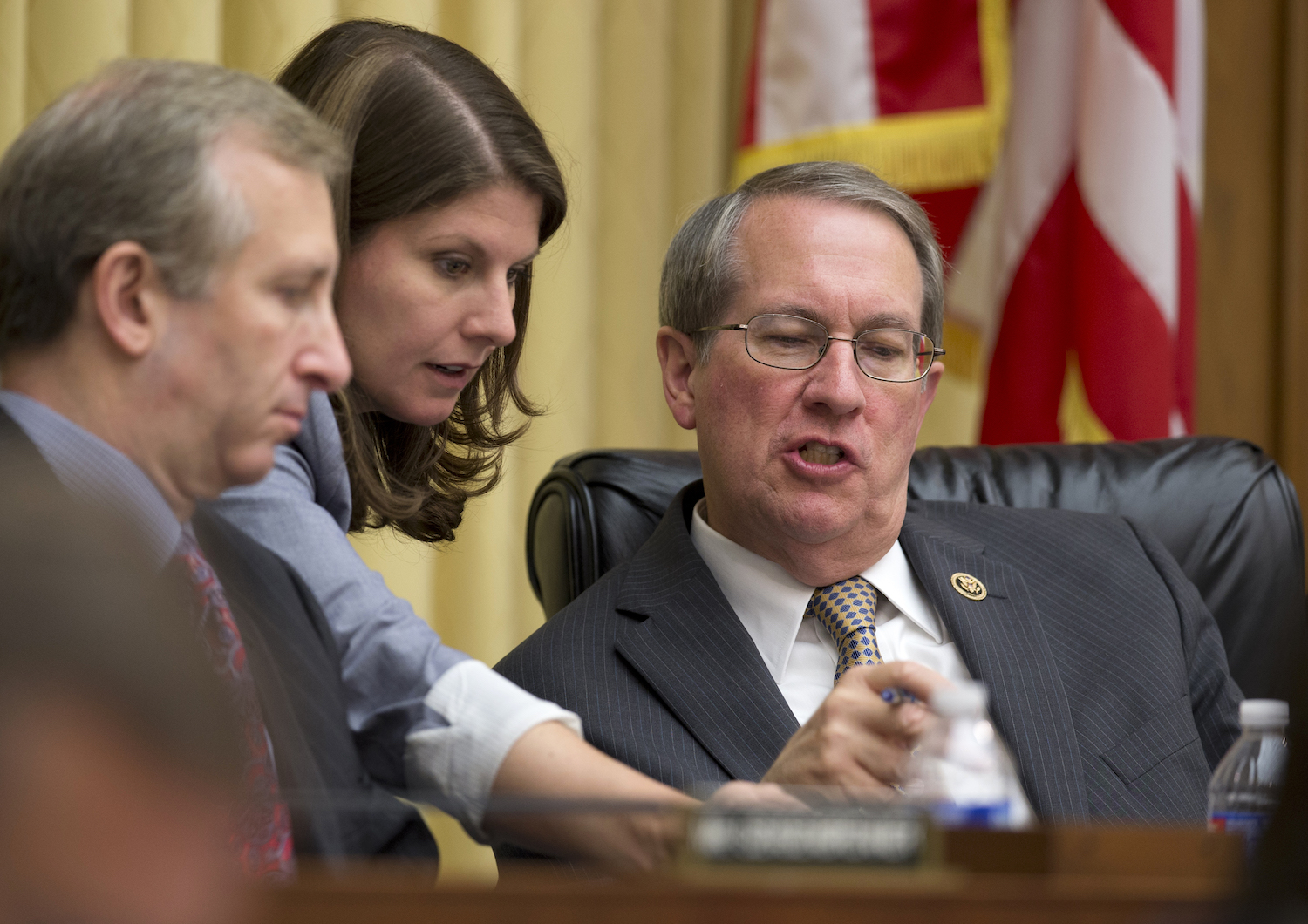 Republican introduces Internet sales tax framework