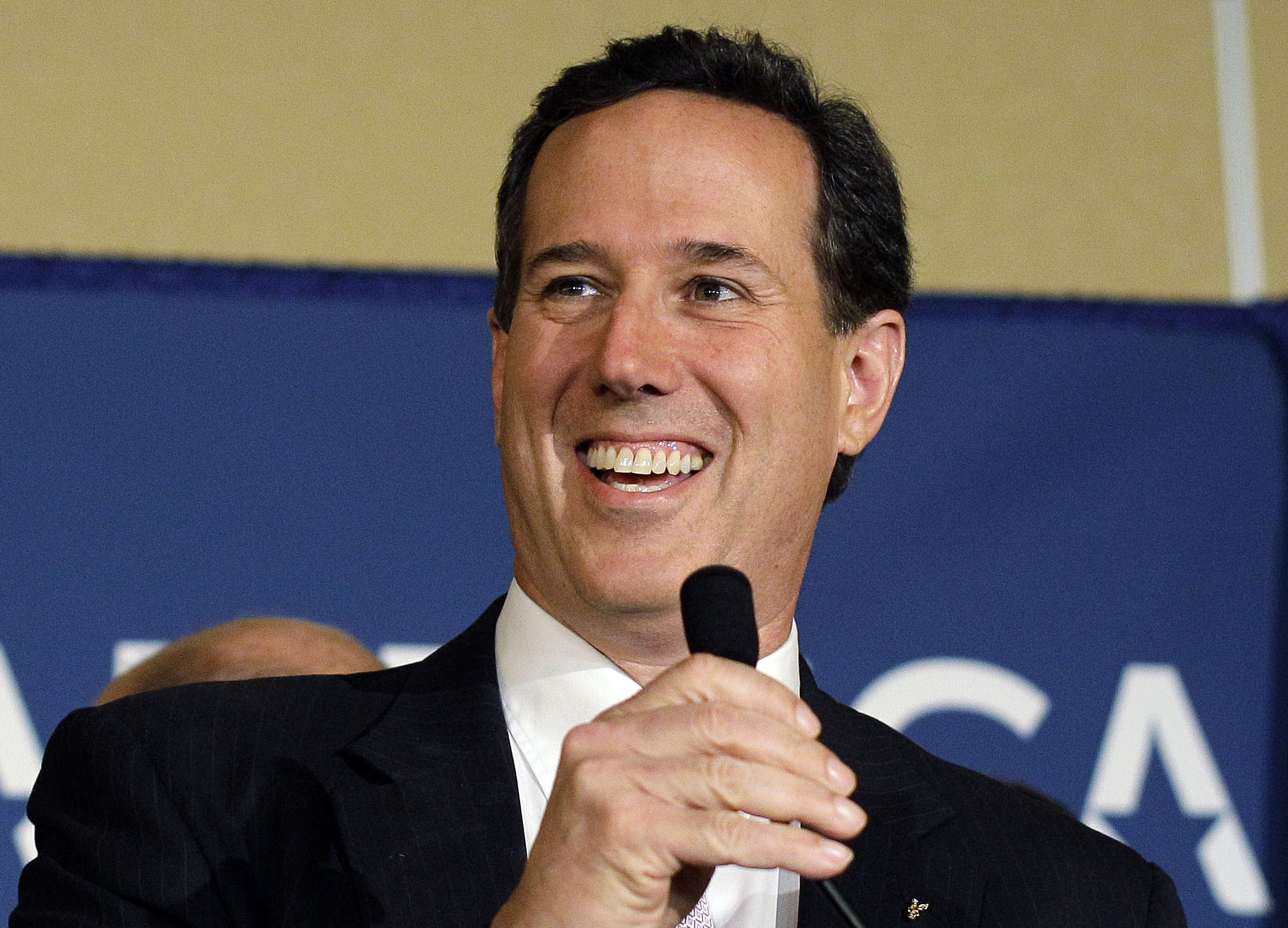Santorum routs GOP rivals in Alabama, Mississippi