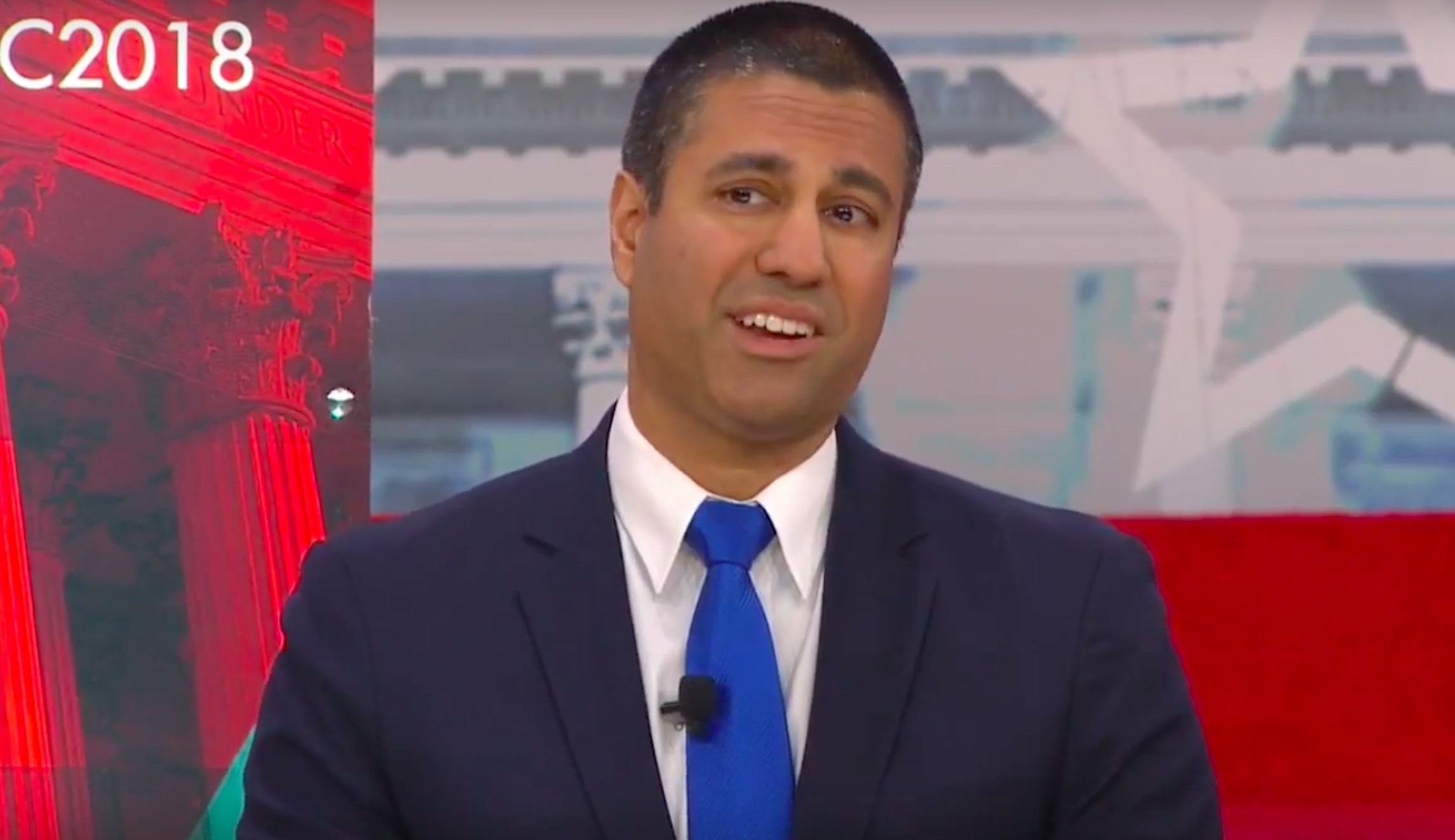 NRA awards FCC chairman with a handmade rifle for repealing net neutrality
