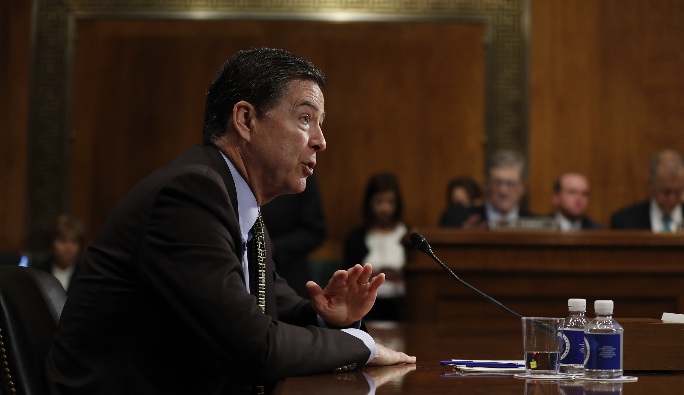 Washington pub to offer free round per Trump tweet during Comey testimony
