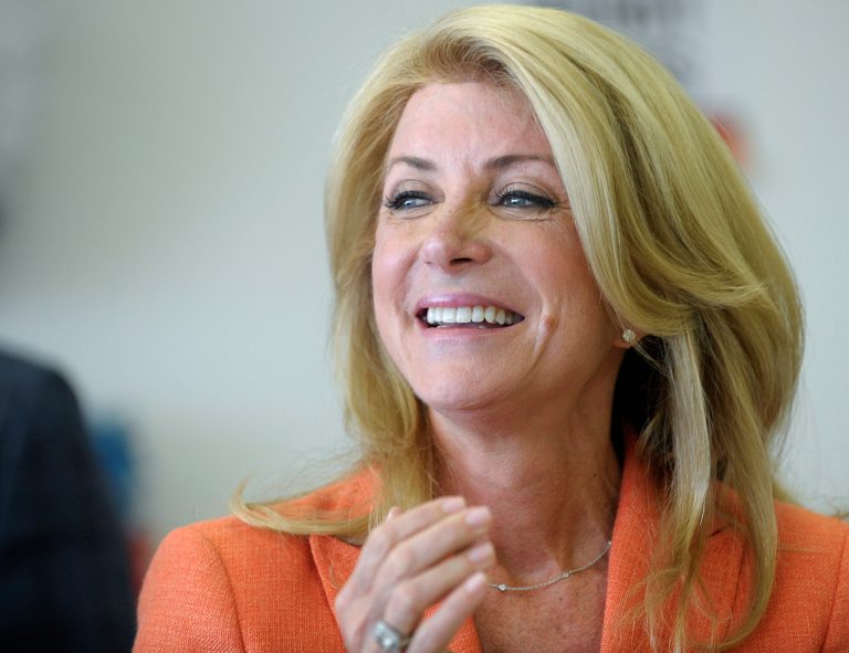 Wendy Davis, Democratic candidate for Texas governor, visits her campaign field office at La Gran Plaza in Fort Worth, Texas on Wednesday. (AP/Fort Worth Star-Telegram, Max Faulkner)