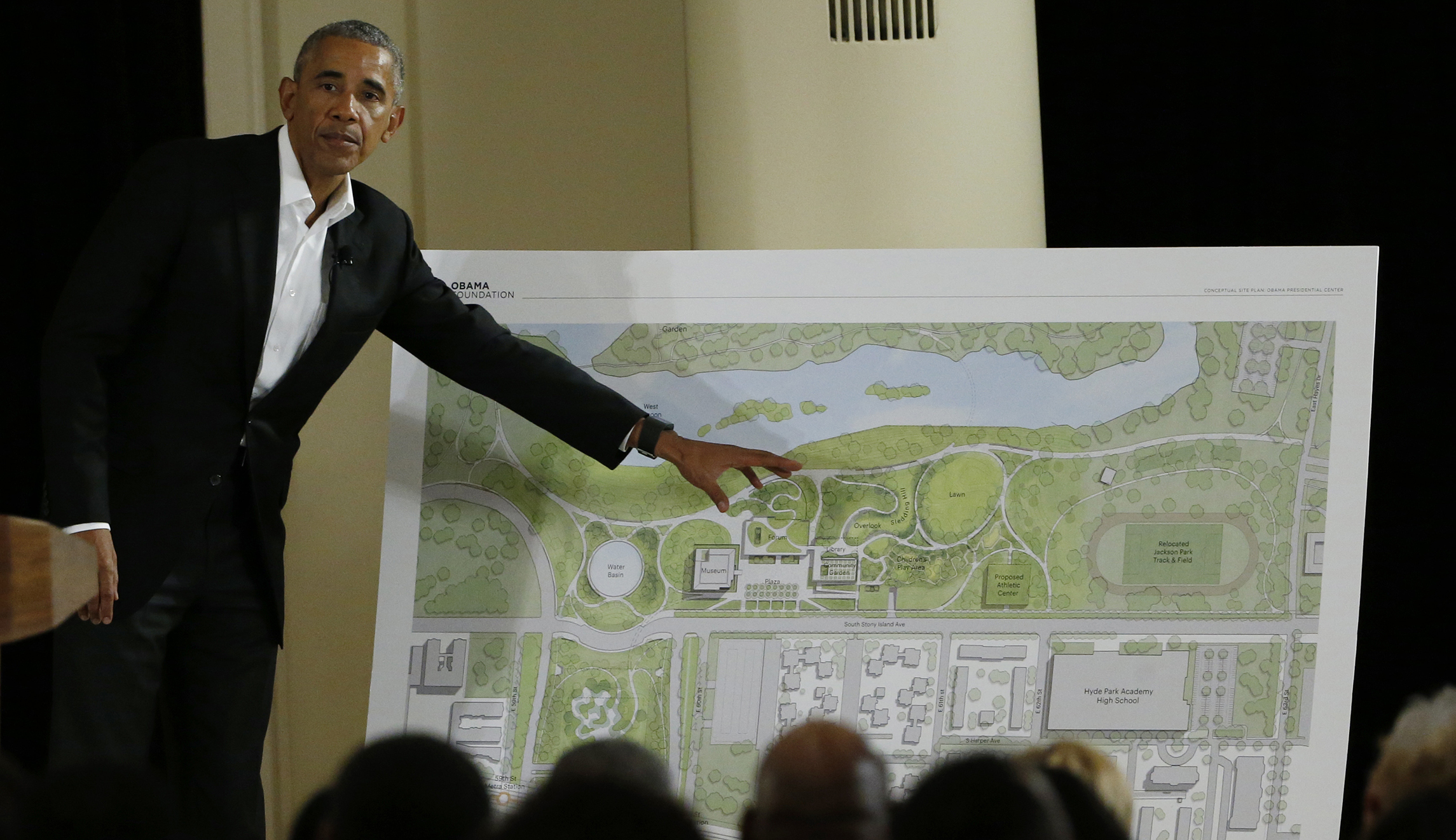 Black protesters shout down Chicago City Council’s Black Caucus over Obama Presidential Center