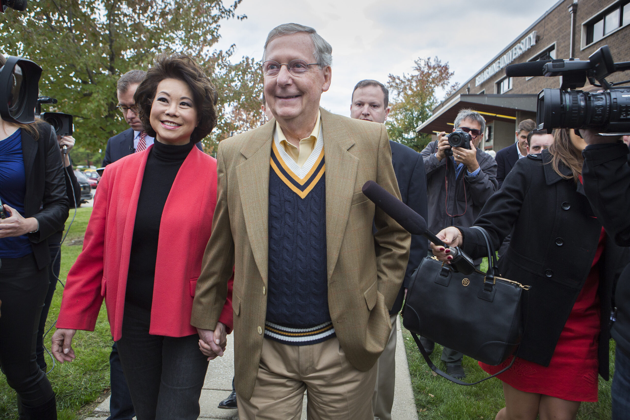 Mitch McConnell defeats Lundergan Grimes in Kentucky