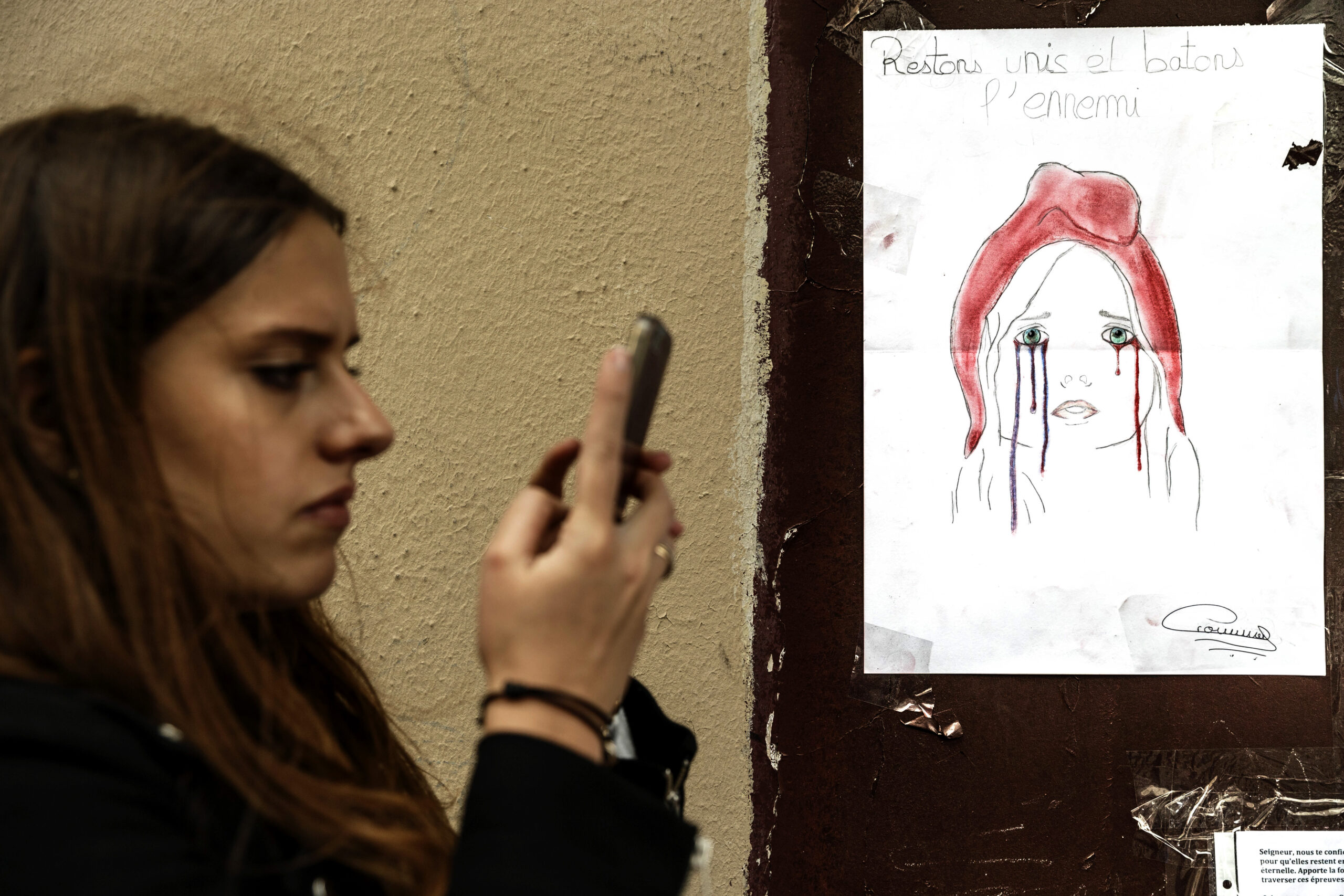 Officials suggest encryption played role in Paris attacks