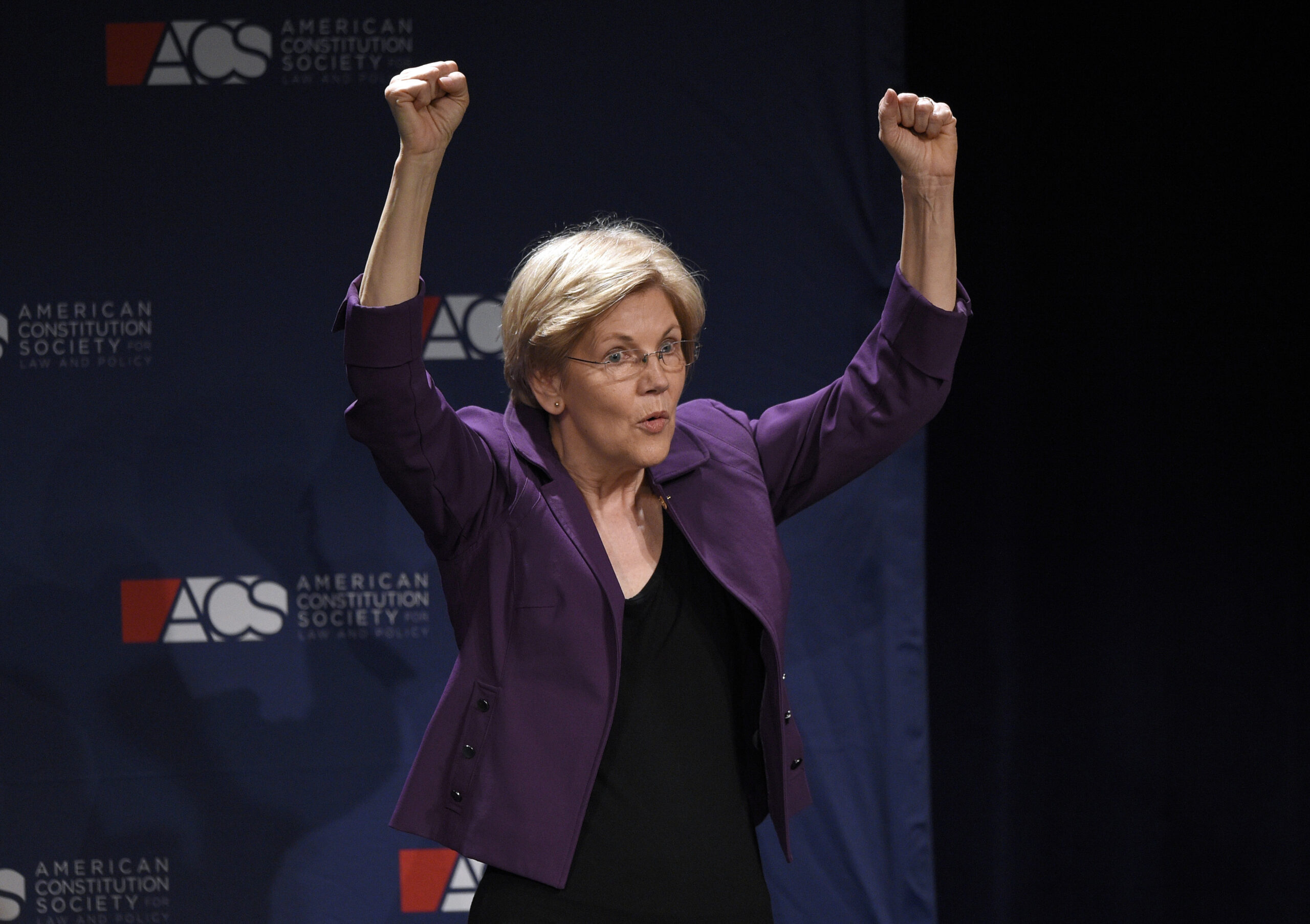 Warren fundraises for Clinton, calls her ‘progressive,’ ‘fighter’