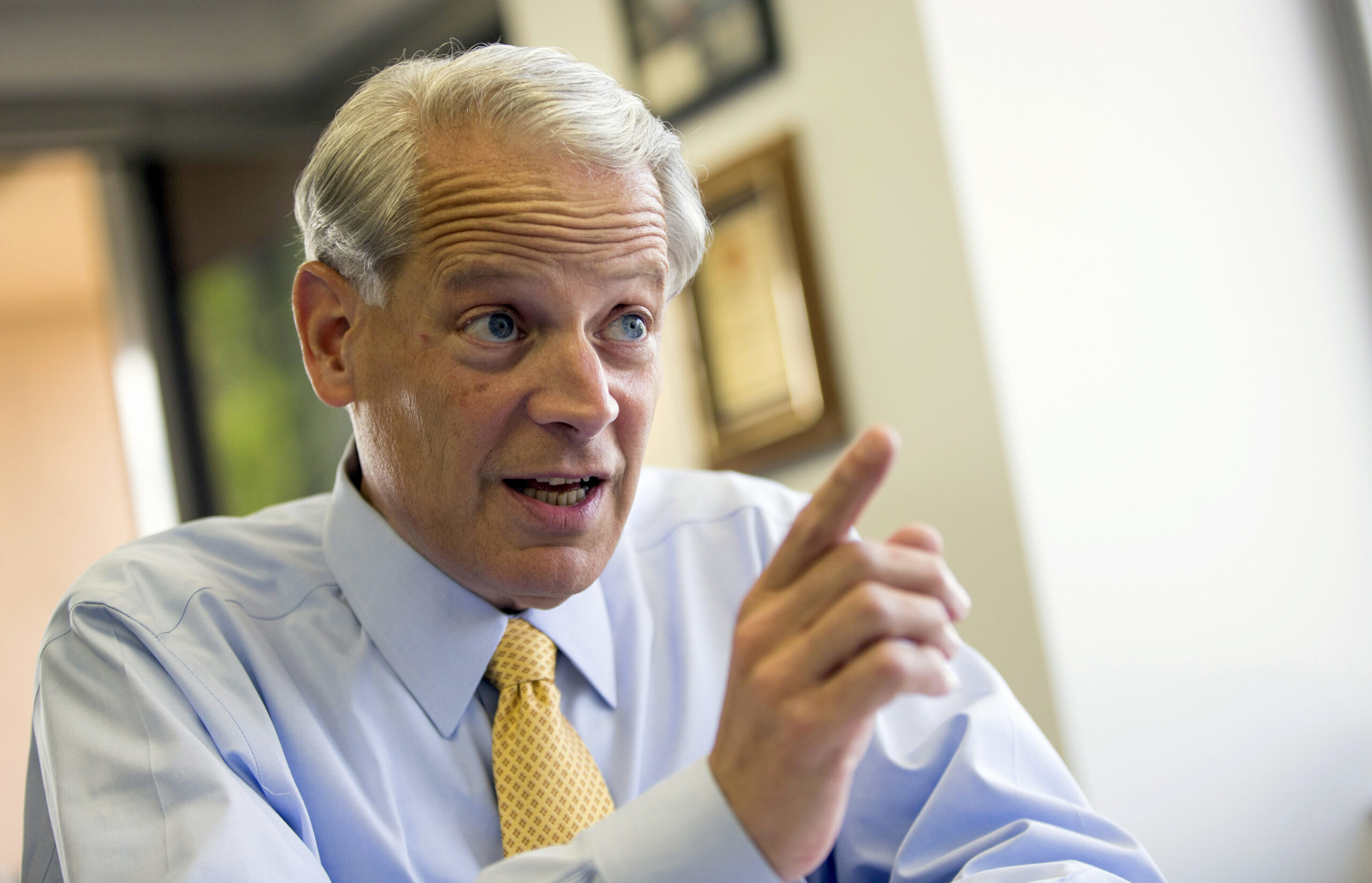 DCCC chairman: ‘Global issues’ hurting Democrats