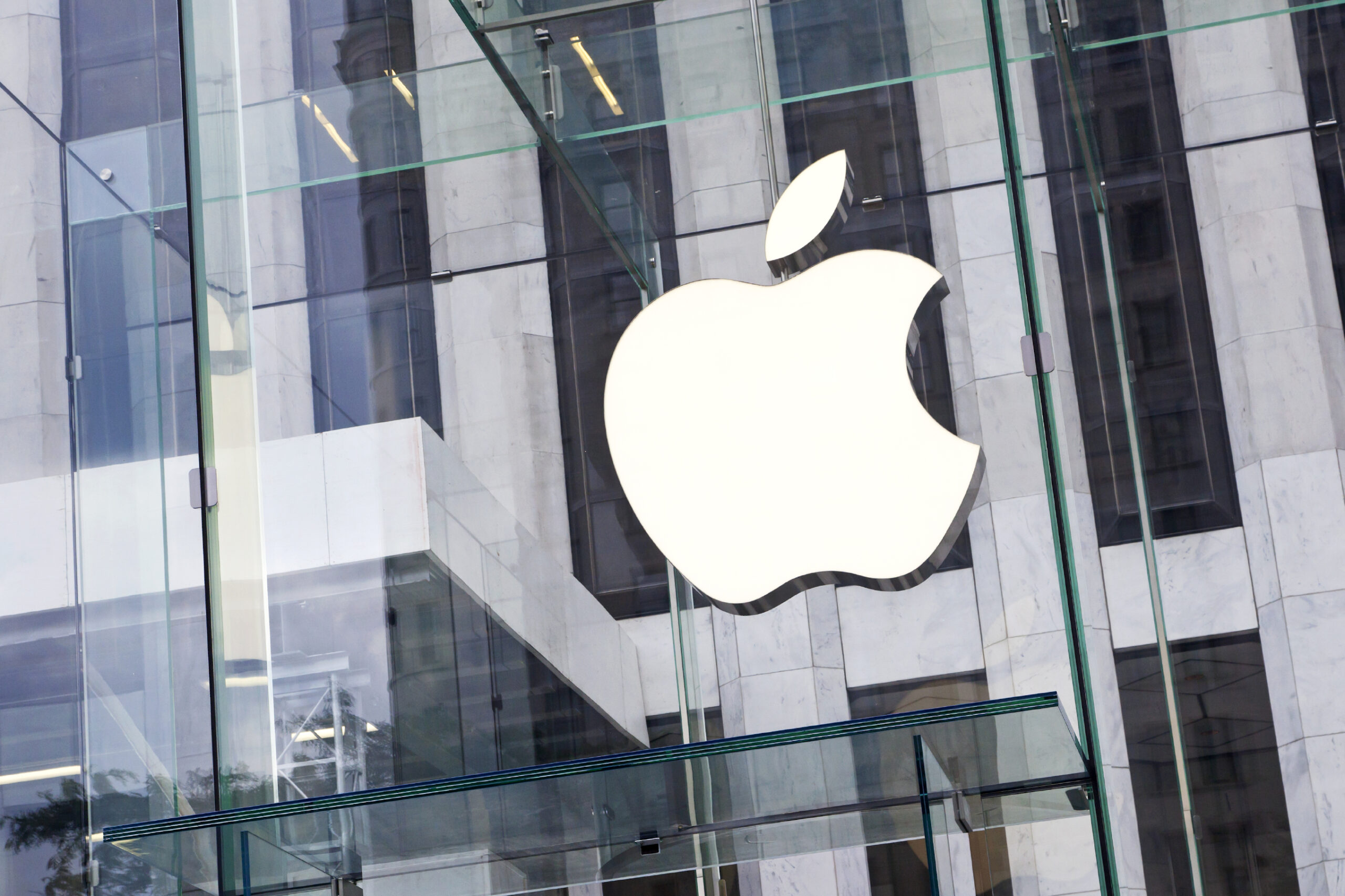 Carl Levin touts European finding that Apple got favorable tax deal from Ireland