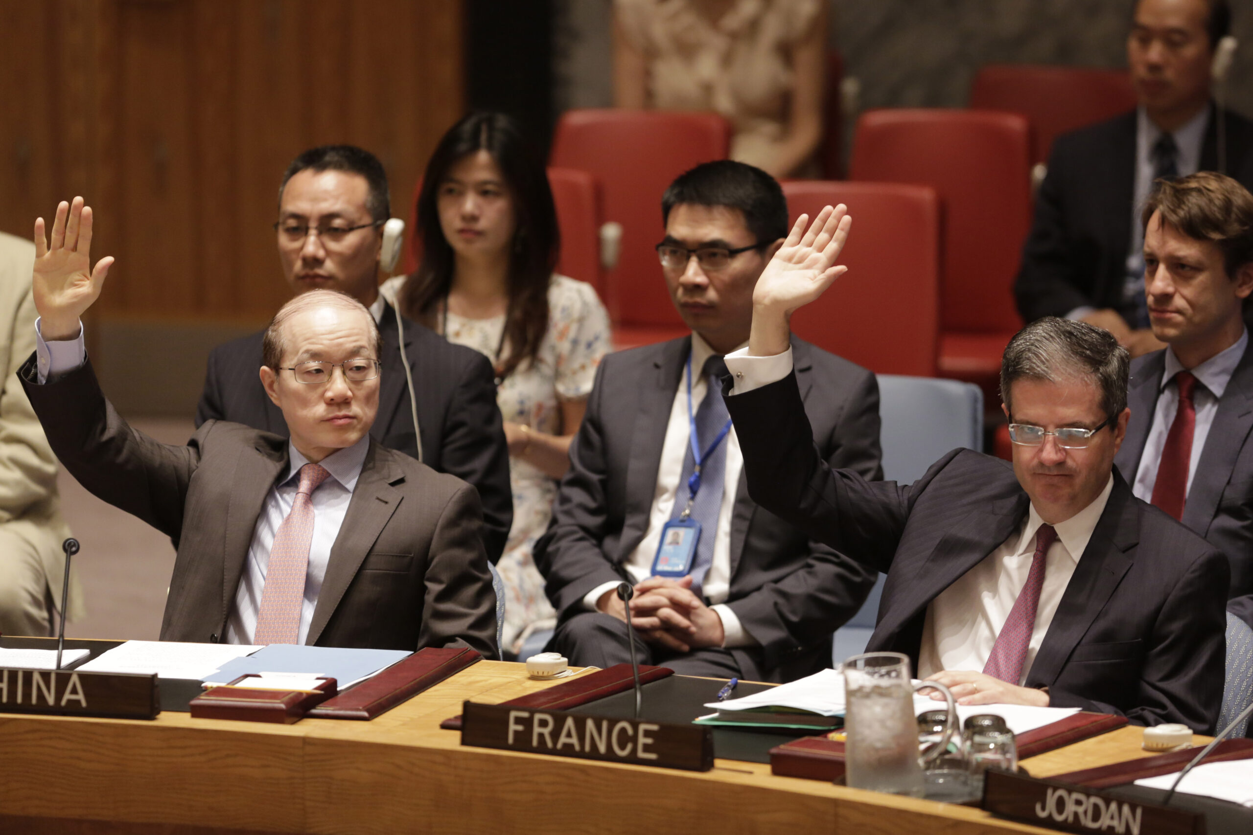 U.N. Security Council unanimously approves Iran nuclear deal