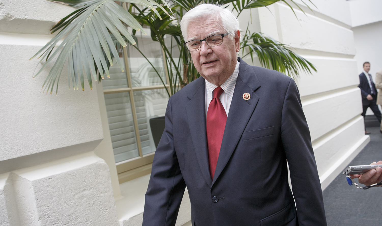GOP mulls curbing amendments after floor vote disaster