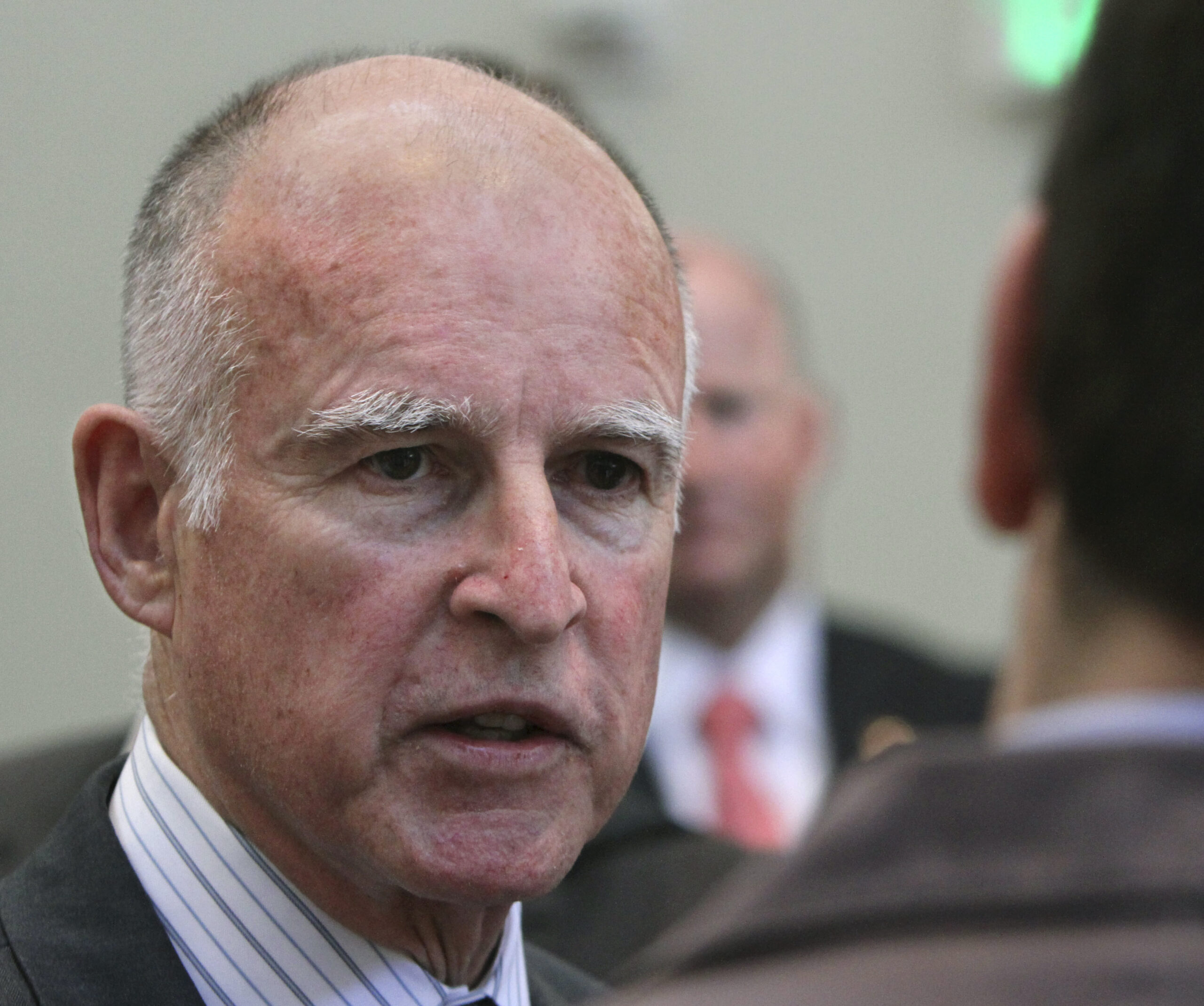 Jerry Brown’s gains in California imperiled by lingering fiscal ills