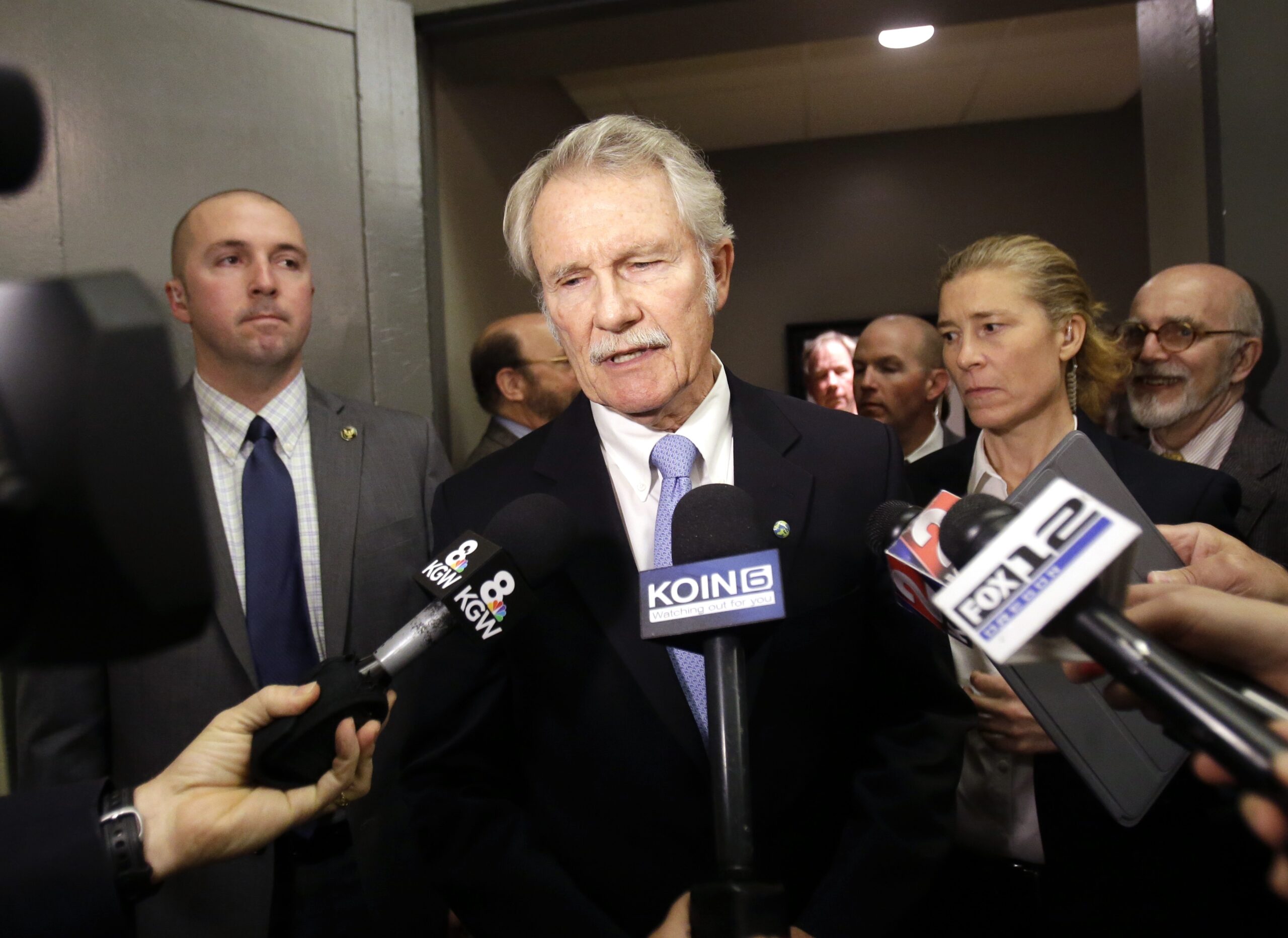 Oregon governor ‘hurt’ by fiancee’s sham marriage