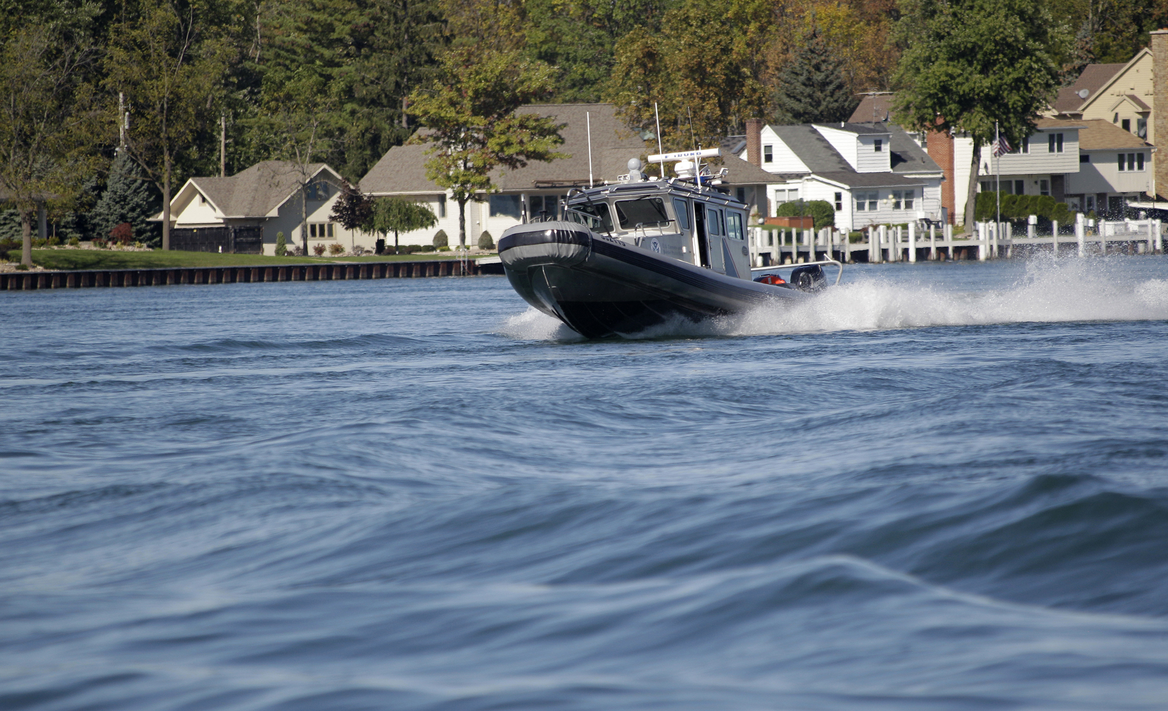 Czech man tries to enter U.S. by swimming across Niagara River