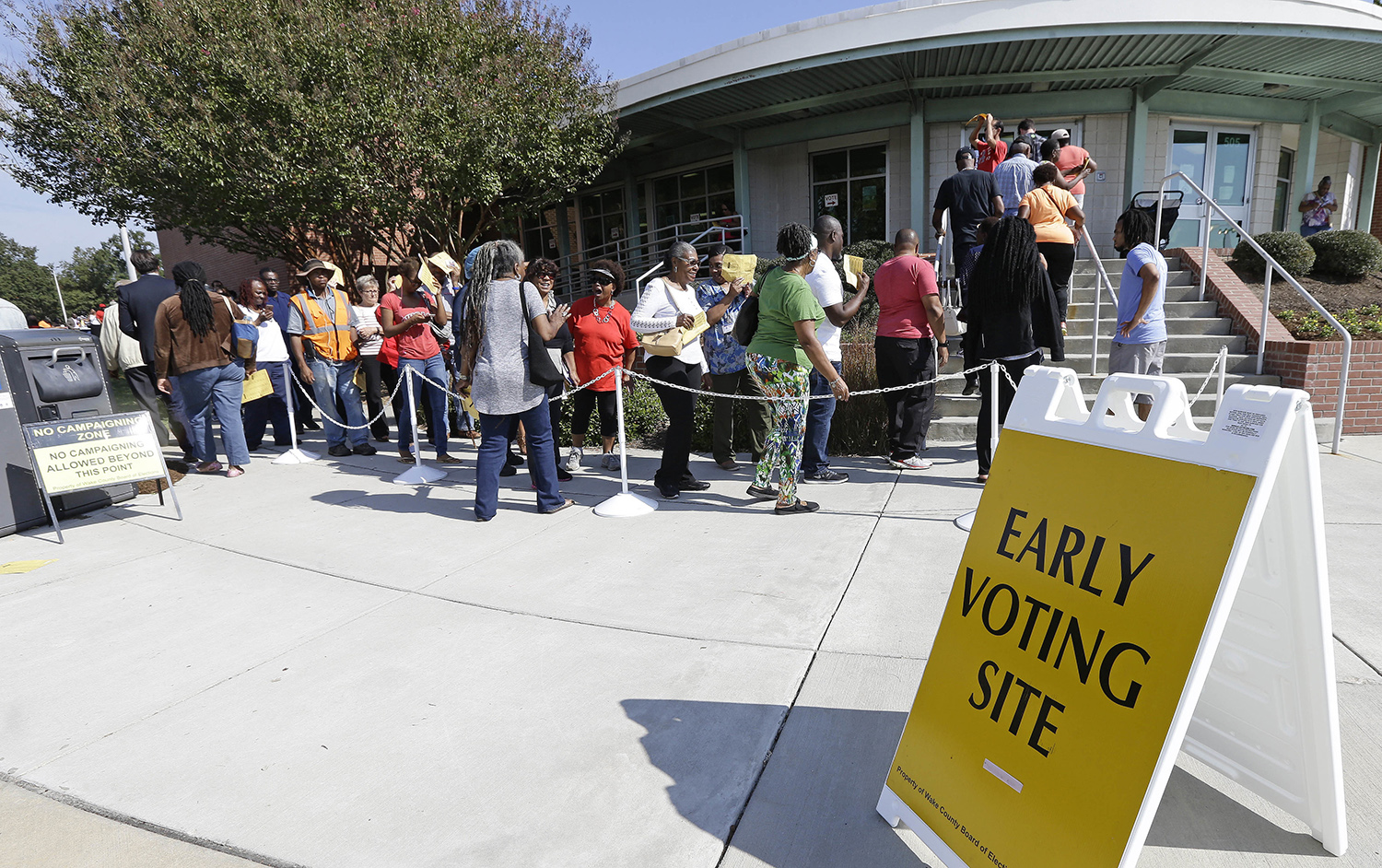 Justice Dept. warns North Carolina about voter purging