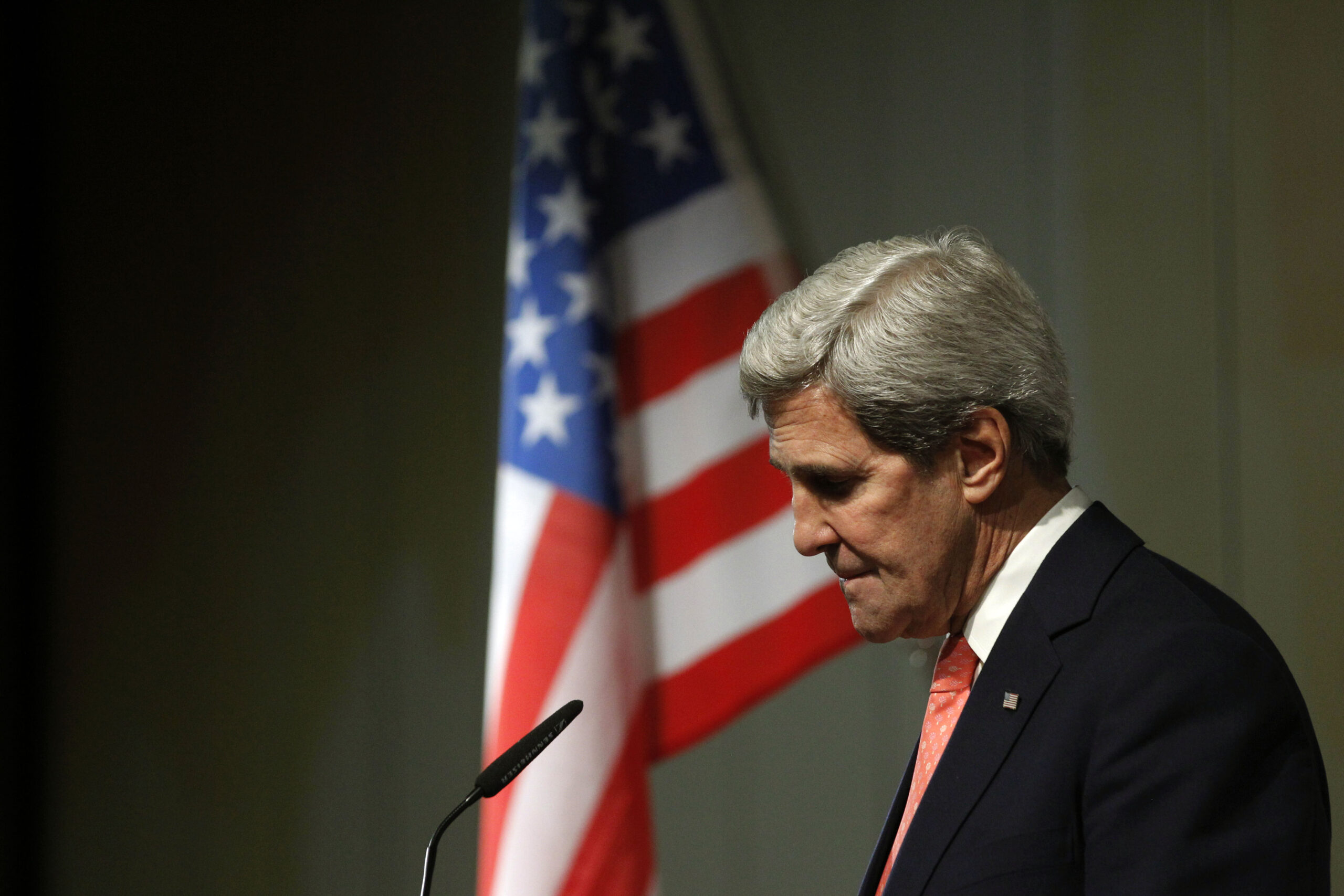 Wary Congress eyes fresh sanctions against Iran