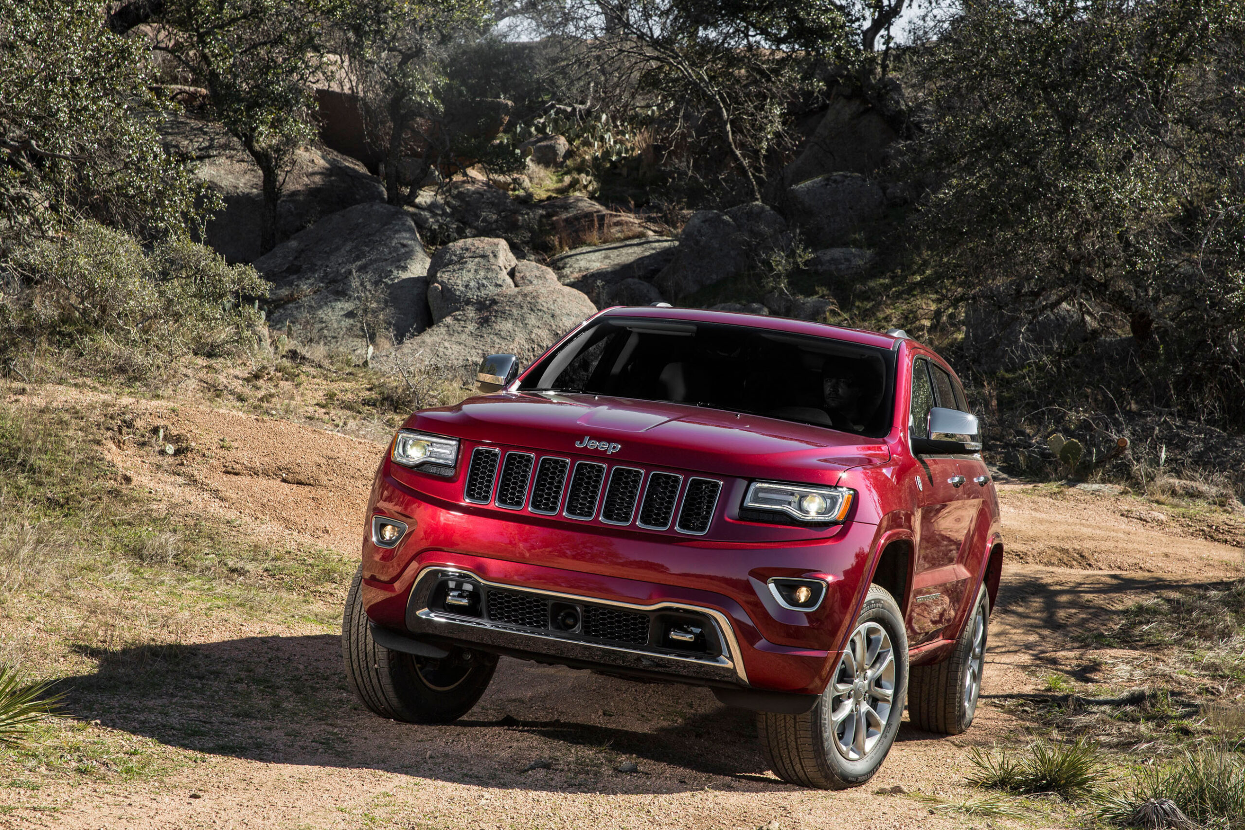 Chrysler profit jumps; Fiat hit by merger worry
