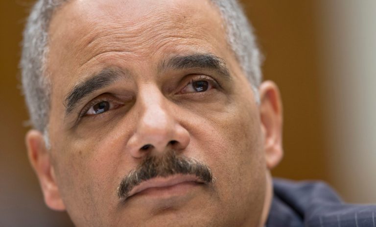 The White House on Friday didnât respond to a report that Attorney General Eric Holder authorized the seizure a Fox News reporterâs phone and email records. 