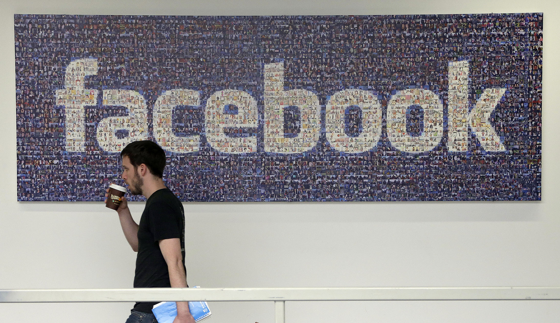 Russian Facebook ads routed to Michigan and Wisconsin: Report