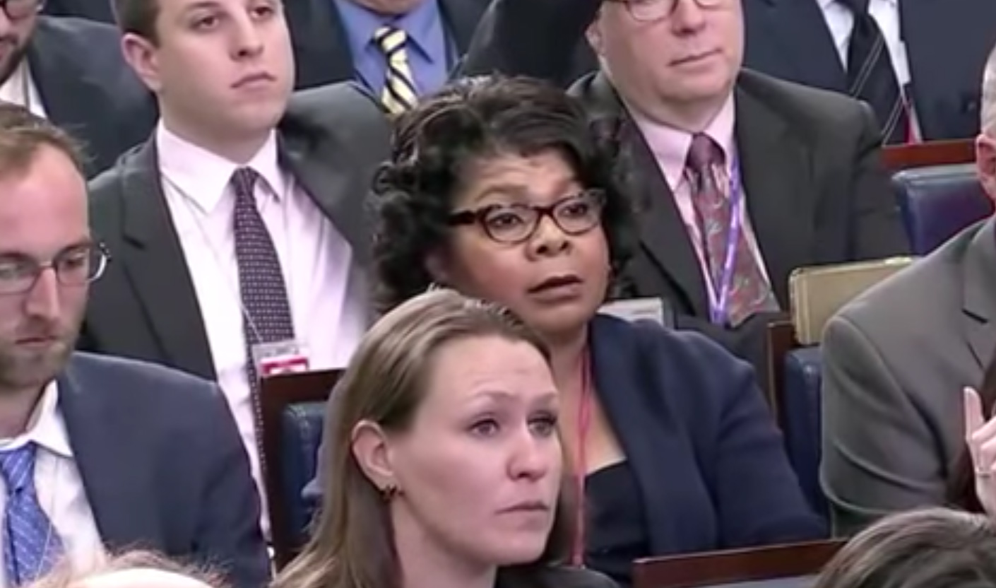 Sean Spicer goes to April Ryan for first question after briefing confrontation: VIDEO
