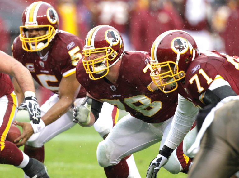 Washington Redskins guard Kory Lichtensteiger (78) and offensive tackle Trent Williams (71) against the Tampa Bay Buccaneers during the first half of an NFL football in Landover, Md., Sunday, Dec. 12, 2010. (AP Photo/Rob Carr)