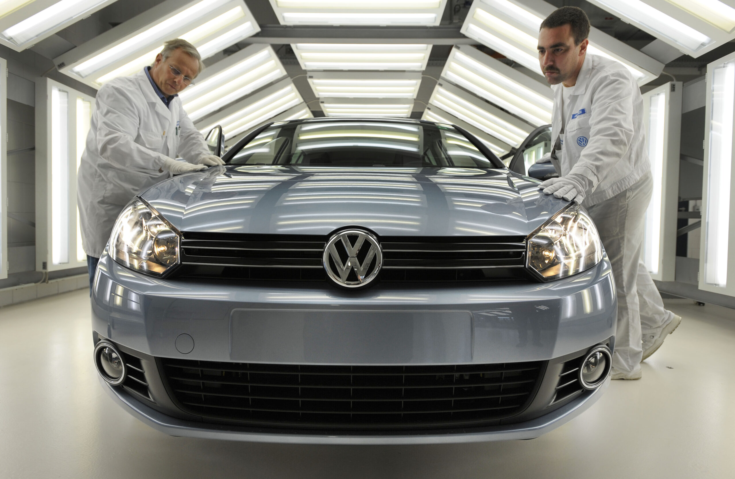 Volkswagen admits more vehicles had emissions-cheat software