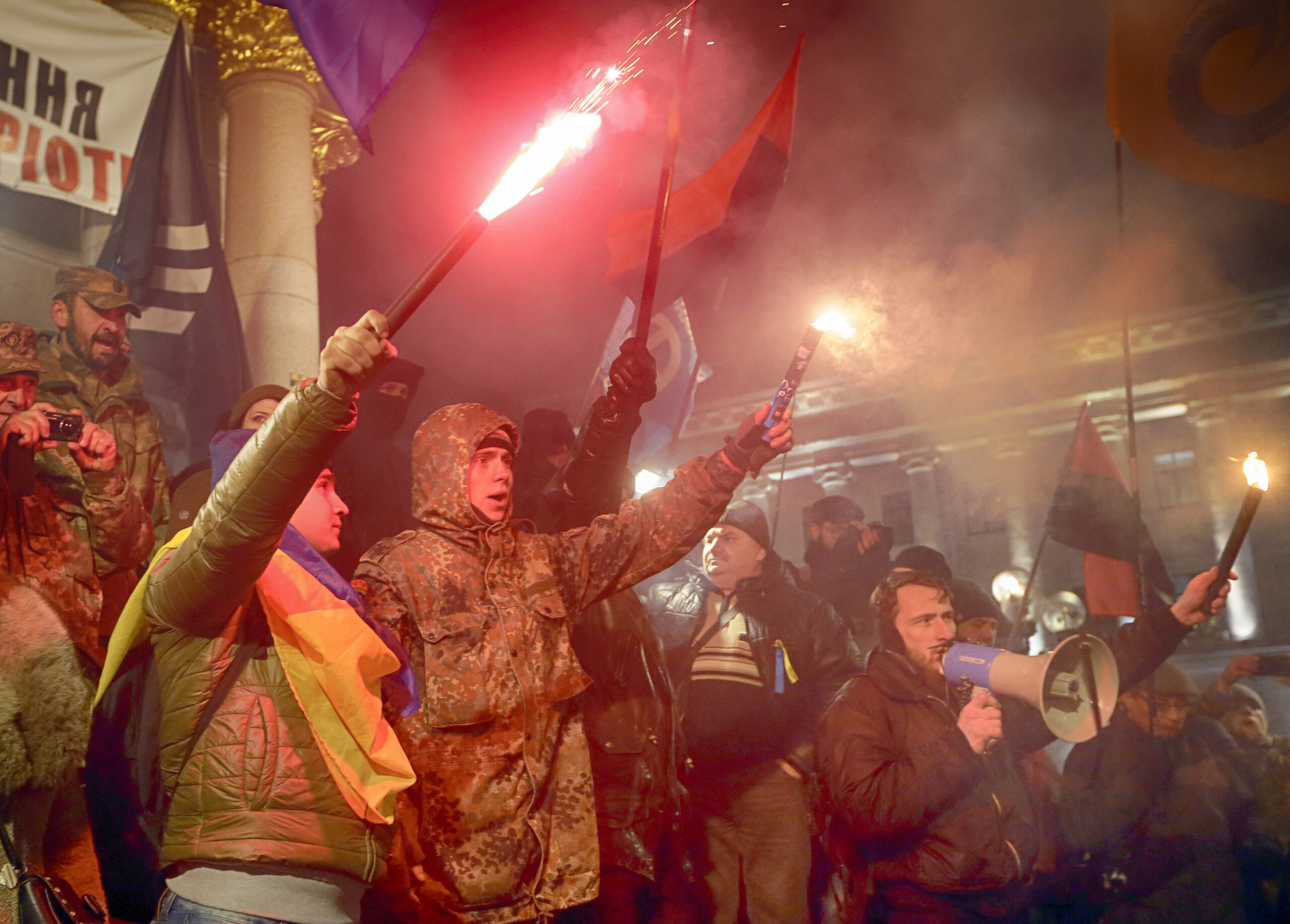 State Department issues travel warning for Ukraine