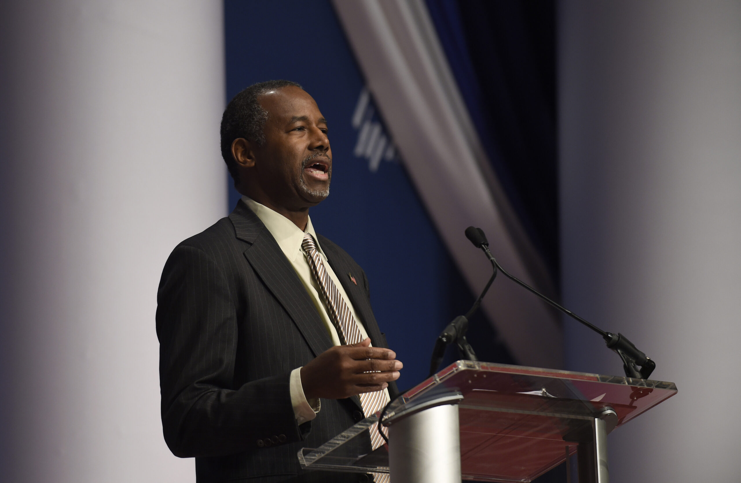 Carson disputes ABC News over Star of David report