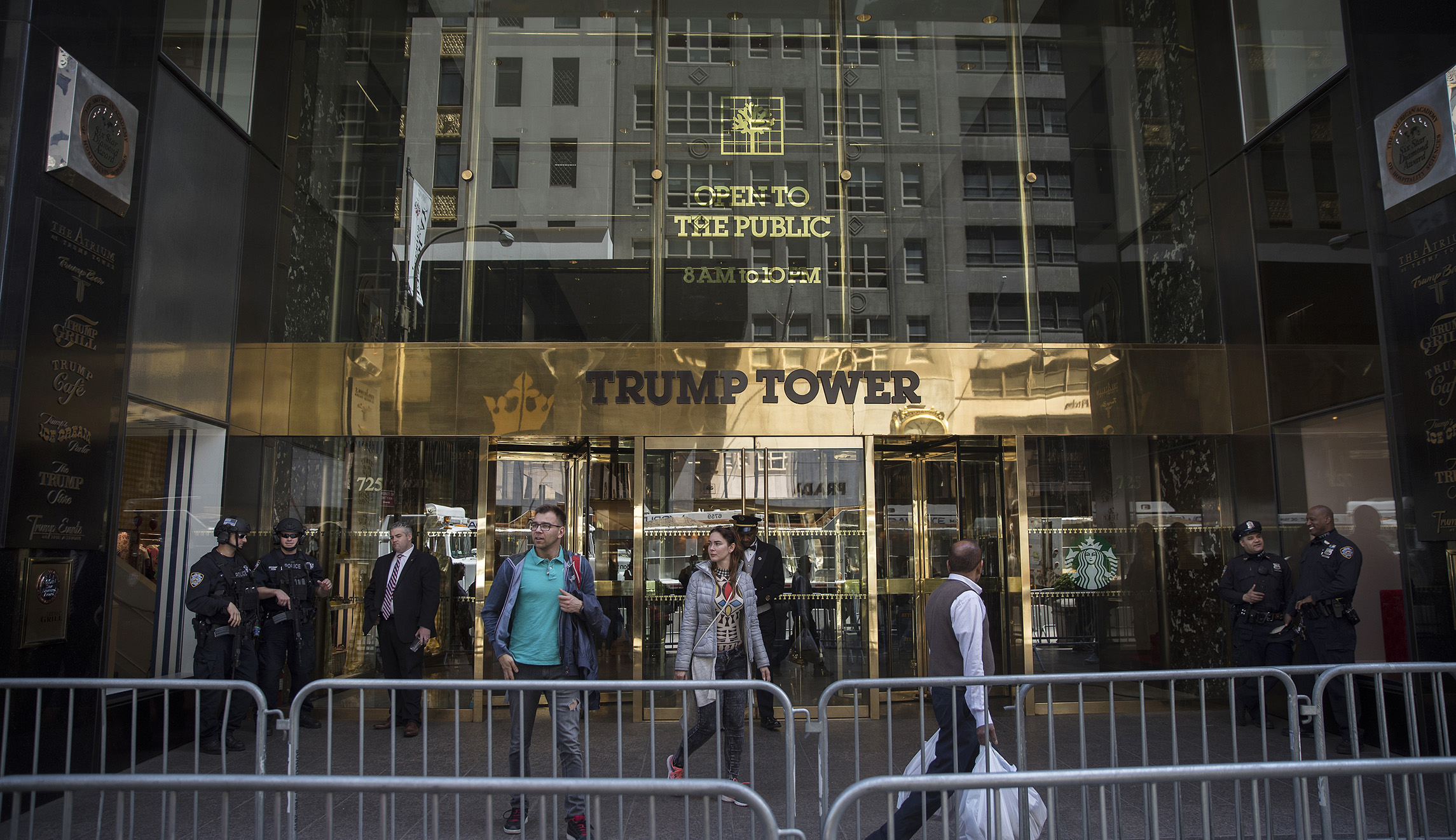 Secret Service stops man carrying knives who tried to meet Ivanka Trump