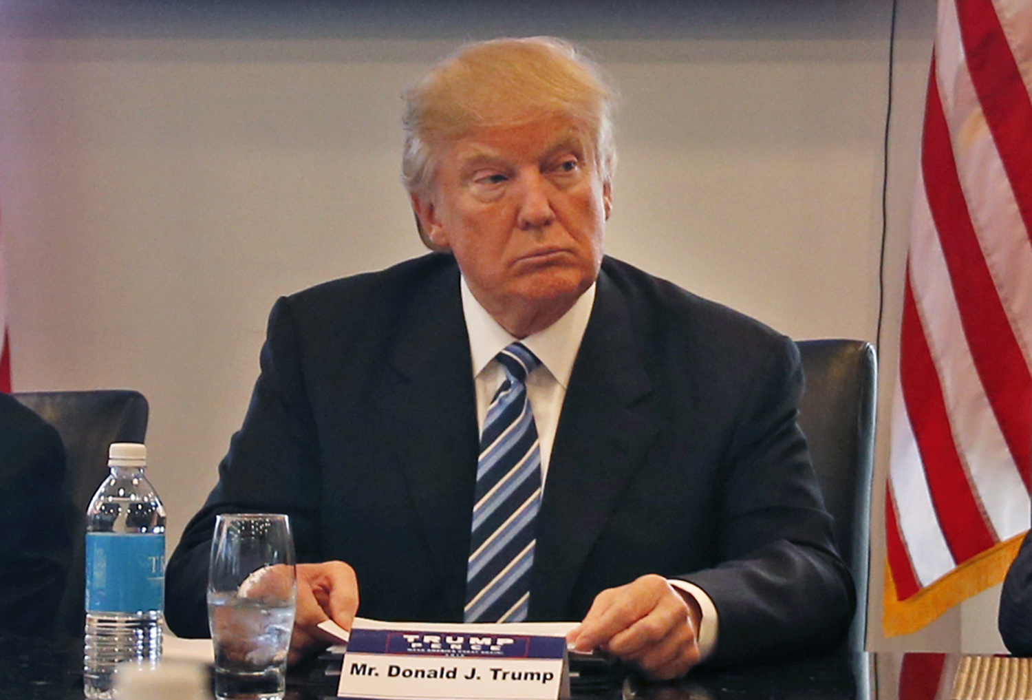 Senators urge Trump to quickly nominate new intelligence director