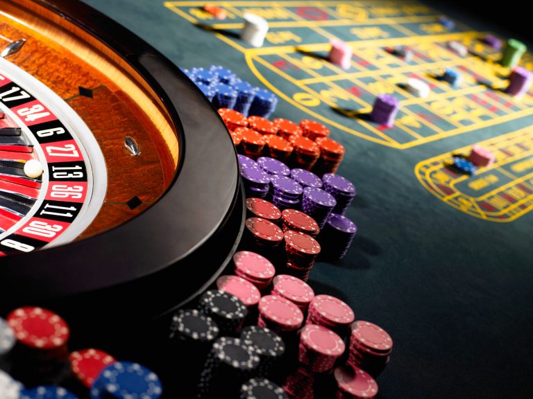 A new survey finds at least 10 U.S. states are considering bills to legalize or expand Internet gambling this year.