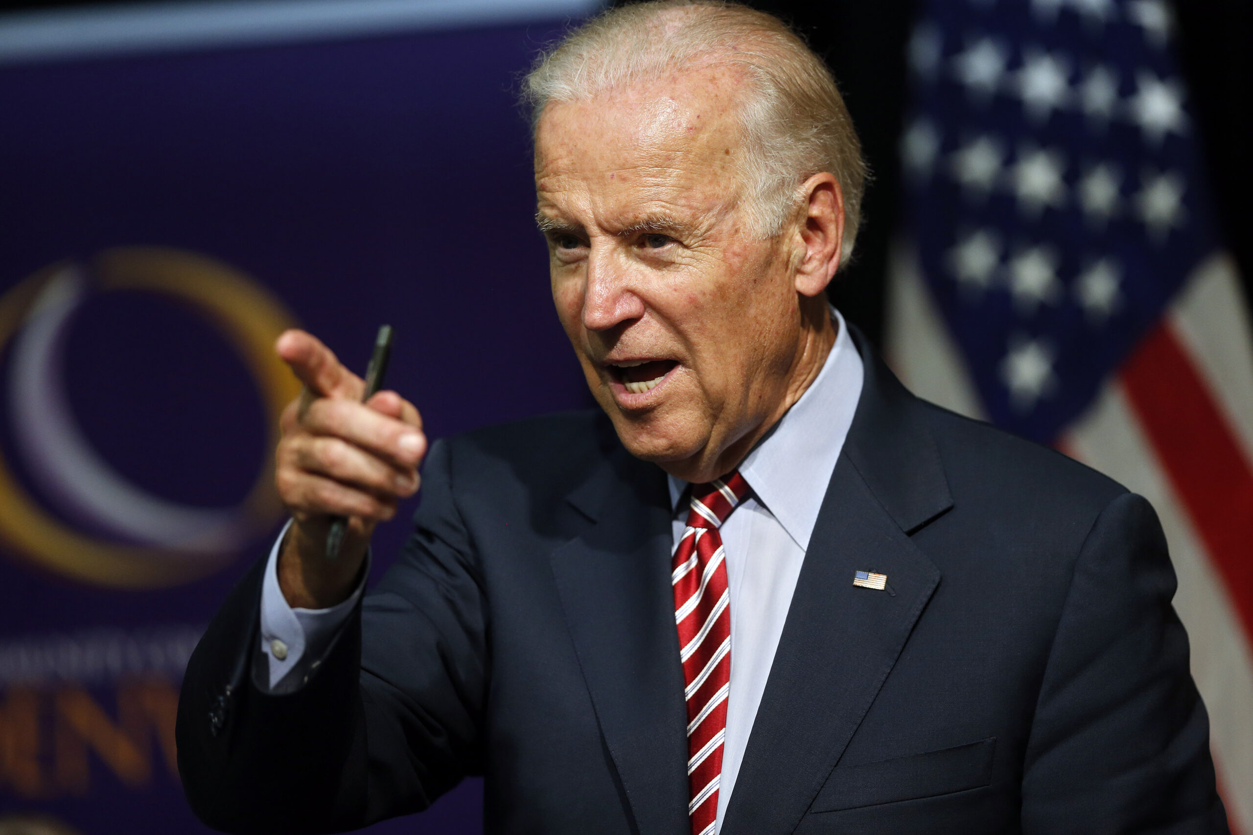 Veteran reporter says Biden mulling one-term pledge