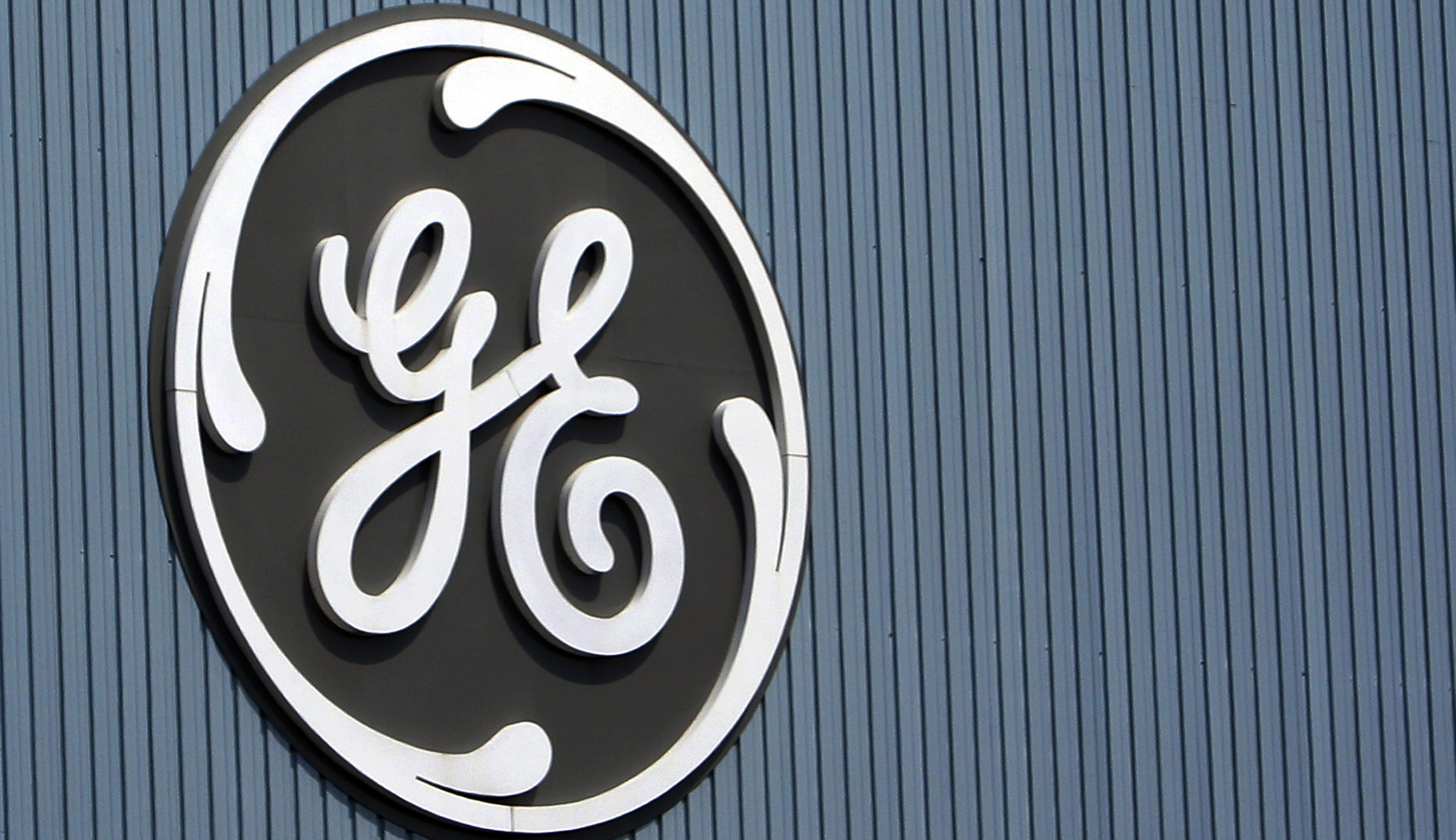 General Electric cuts 12,000 jobs, blames lagging coal demand