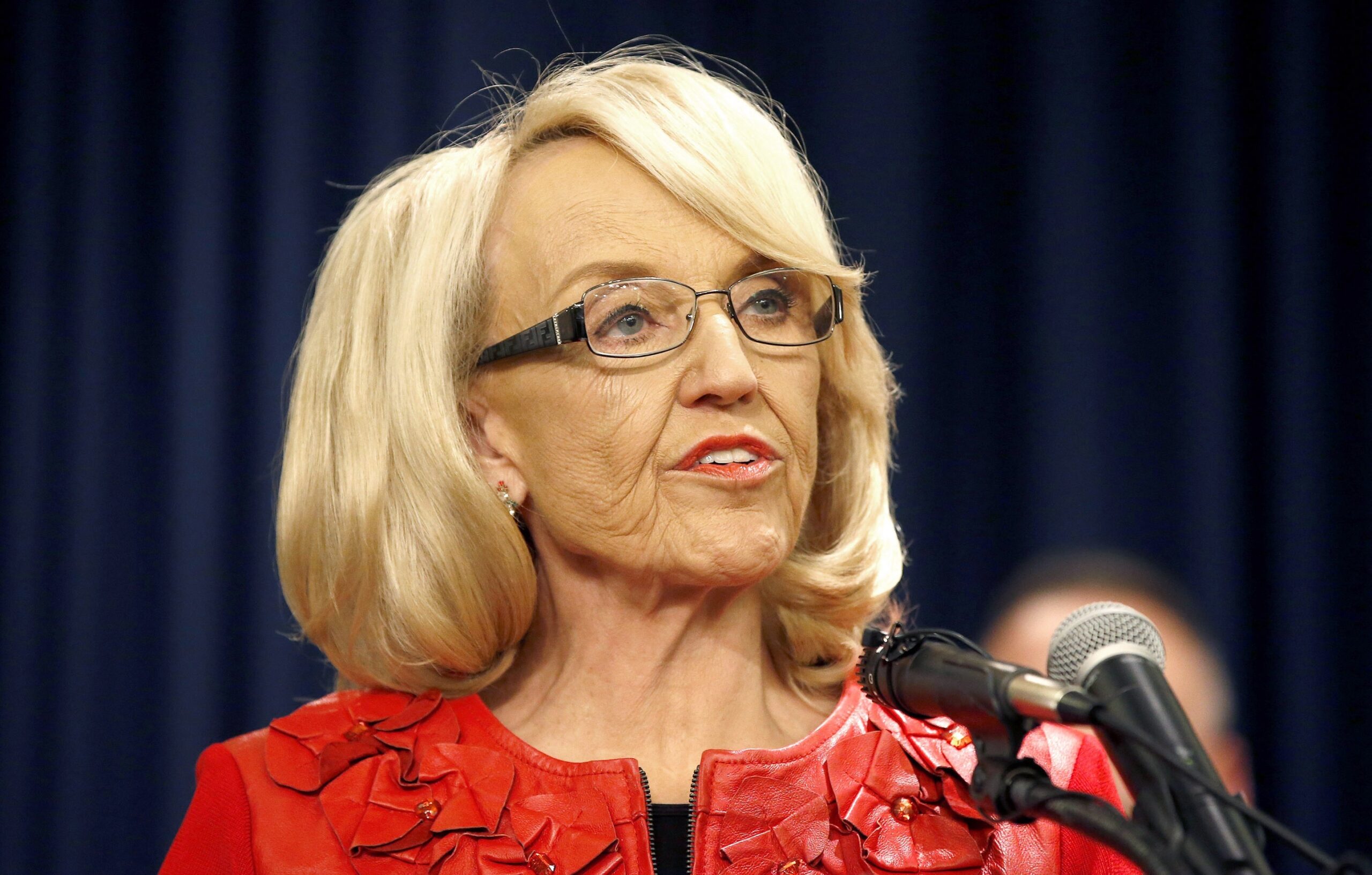 Arizona judge mulls suit over Jan Brewer’s Medicaid plan