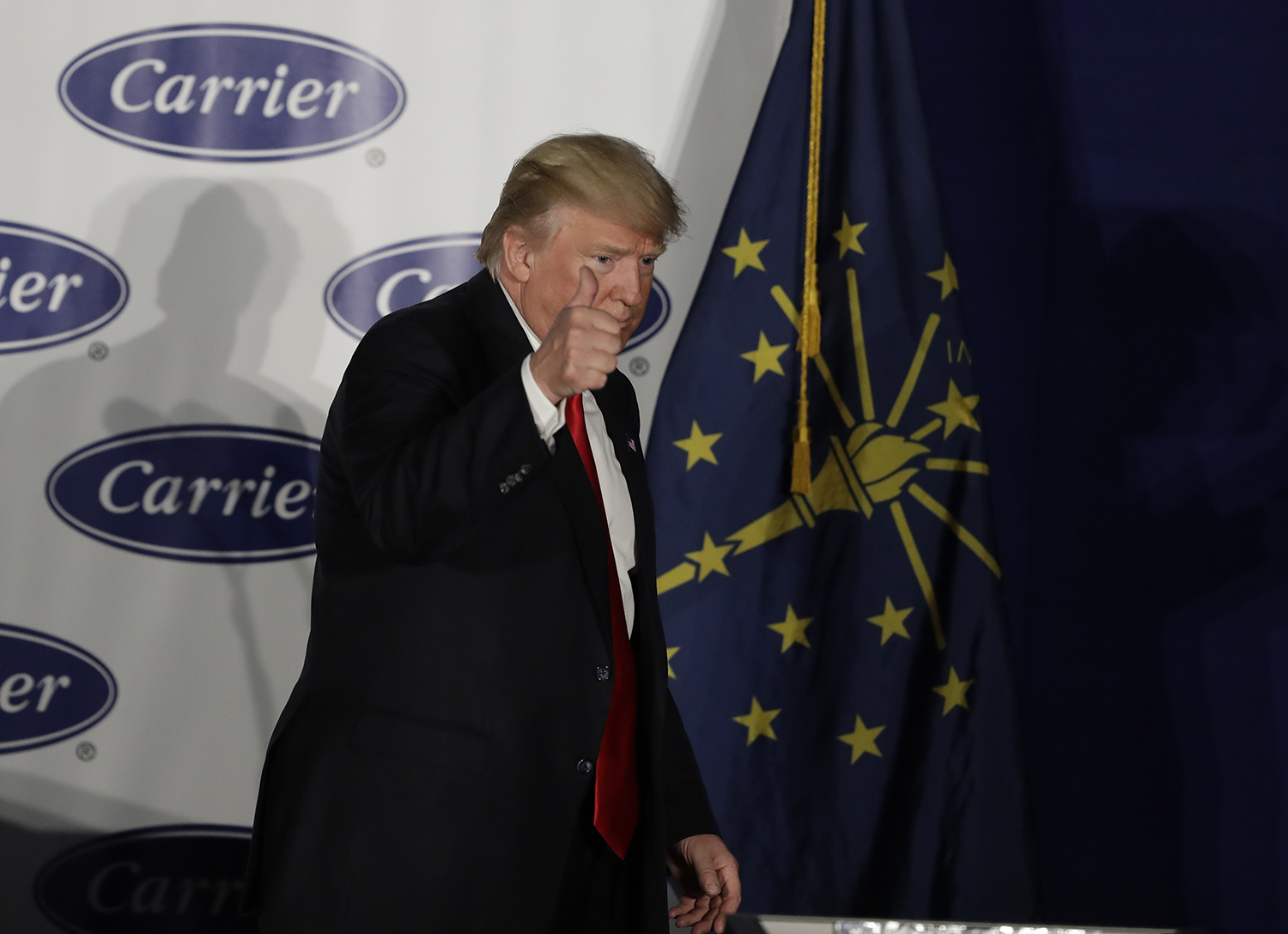 Trump narrows Supreme Court choices to ‘probably 3 or 4’ people