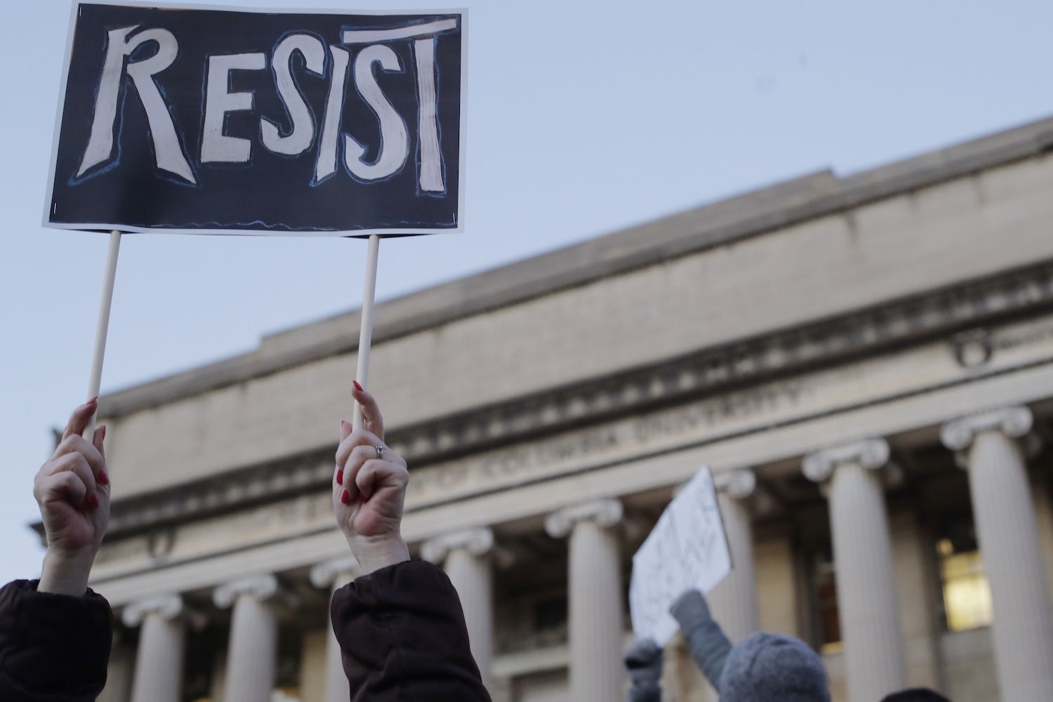 WATCH: Democrats sing ‘This Land Is Your Land’ in front of the Supreme Court to protest Trump immigration ban
