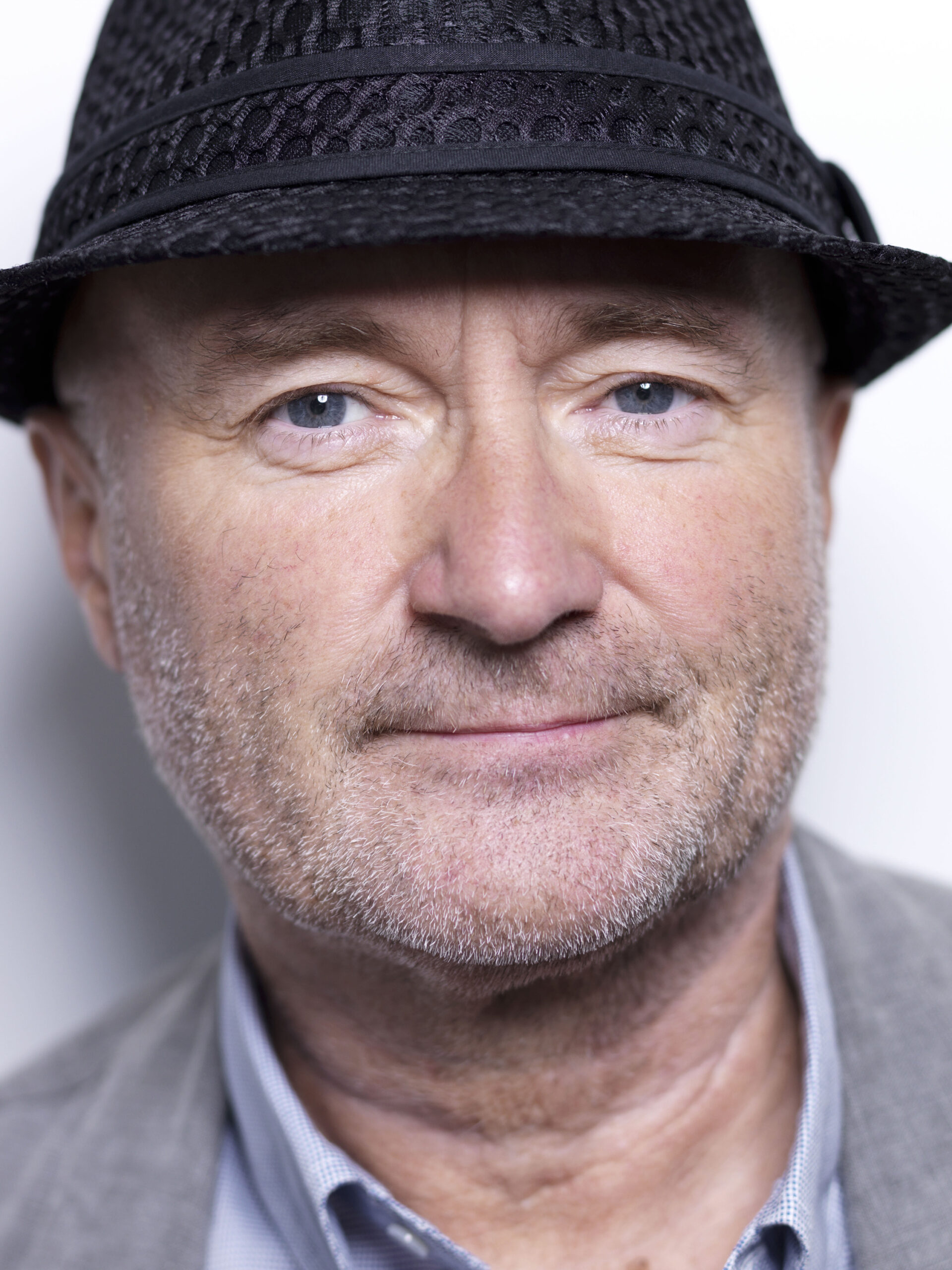 Phil Collins donating extensive Alamo artifacts